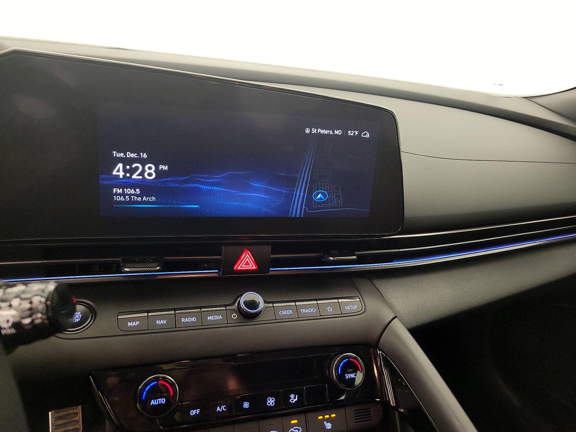 Thumbnail: 2023 Hyundai Elantra - 15