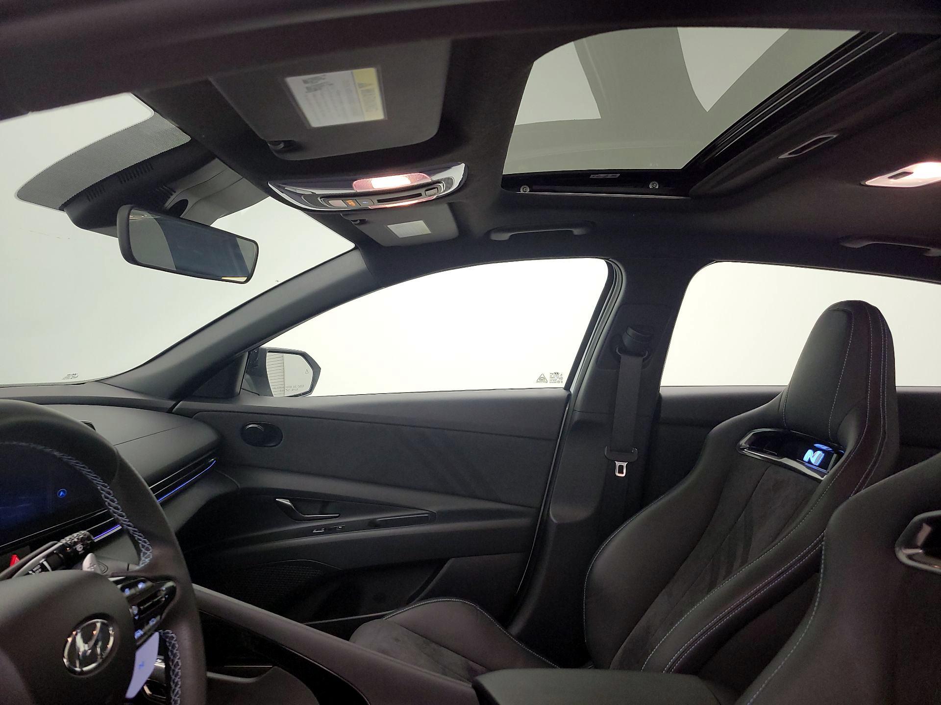 Thumbnail: 2023 Hyundai Elantra - 19