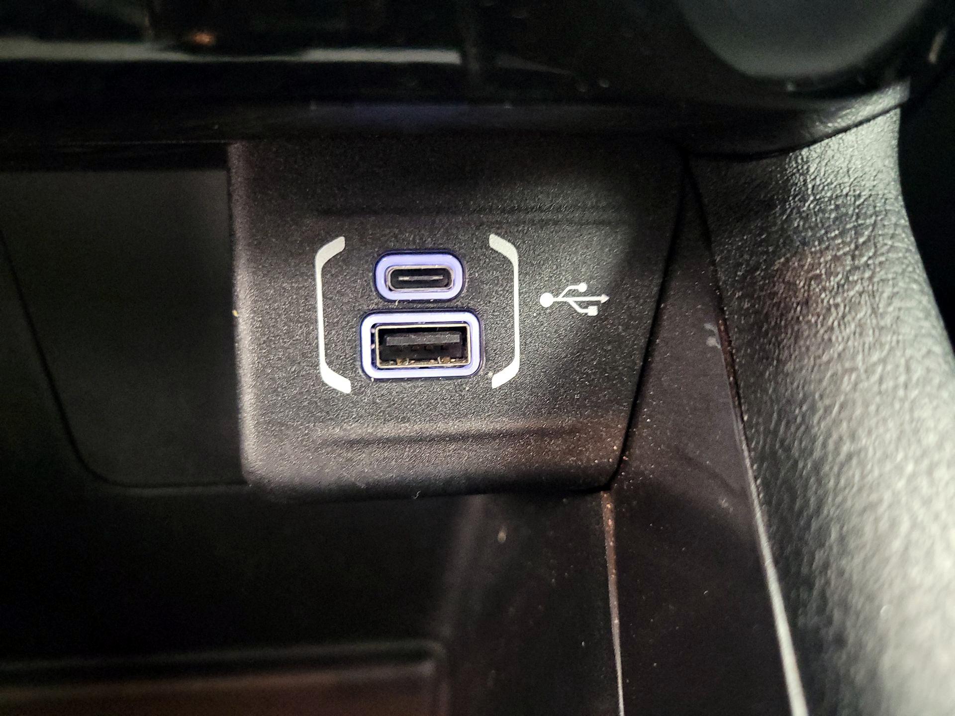 Thumbnail: 2022 Jeep Compass - 18