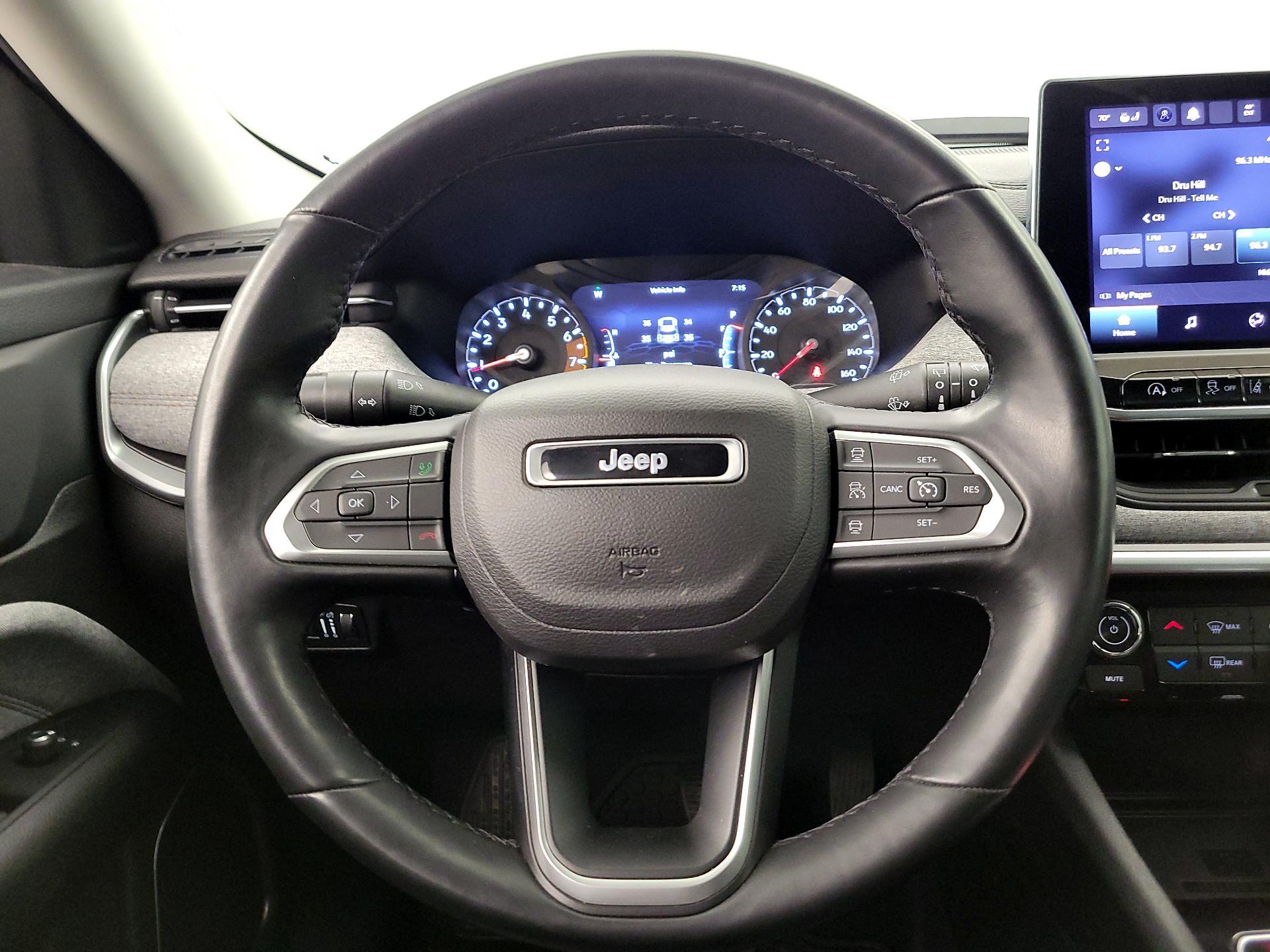 Thumbnail: 2022 Jeep Compass - 10