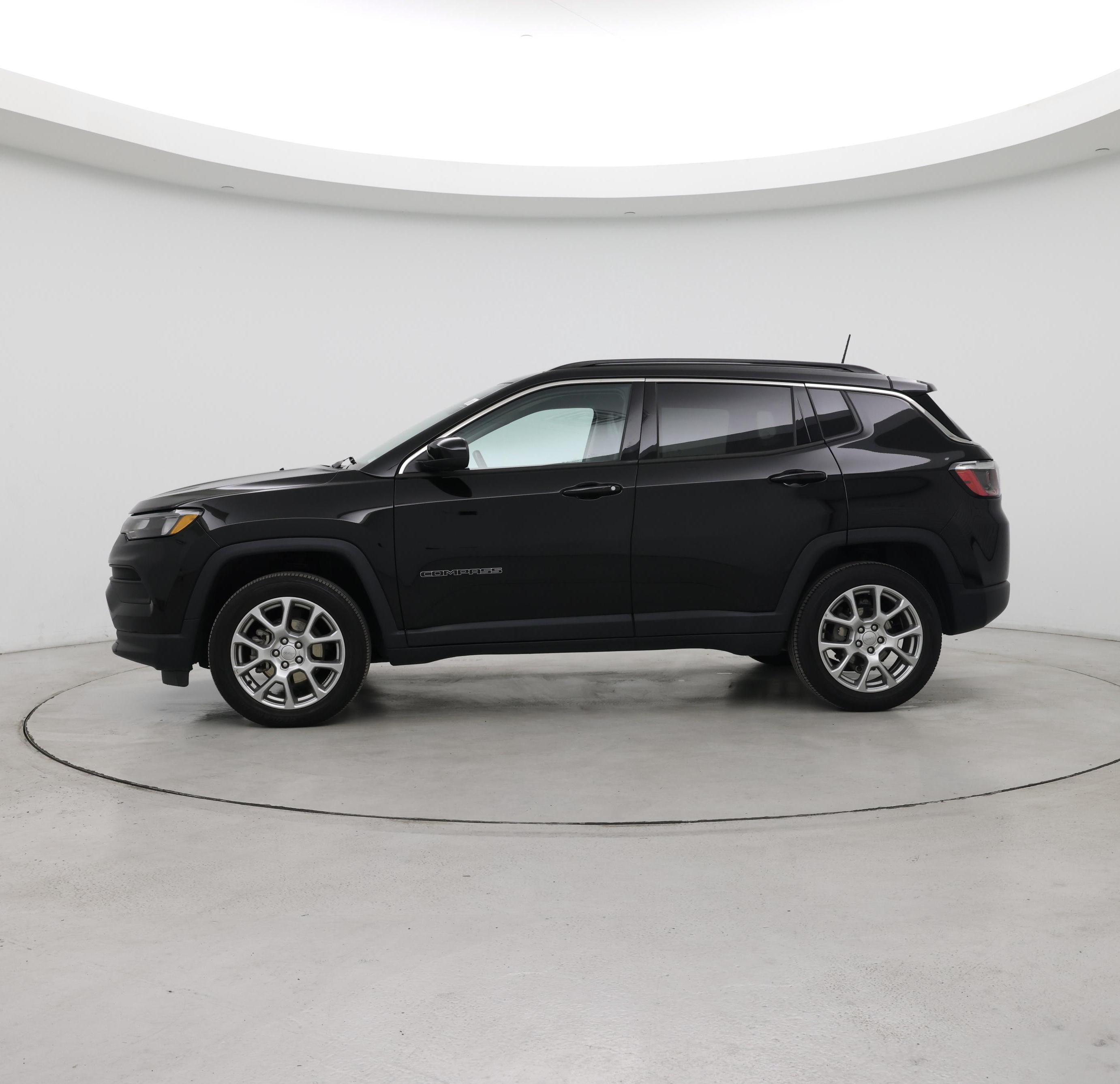 Thumbnail: 2022 Jeep Compass - 3