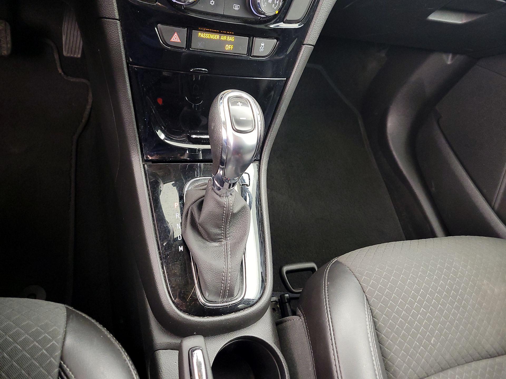 Thumbnail: 2022 Buick Encore - 17