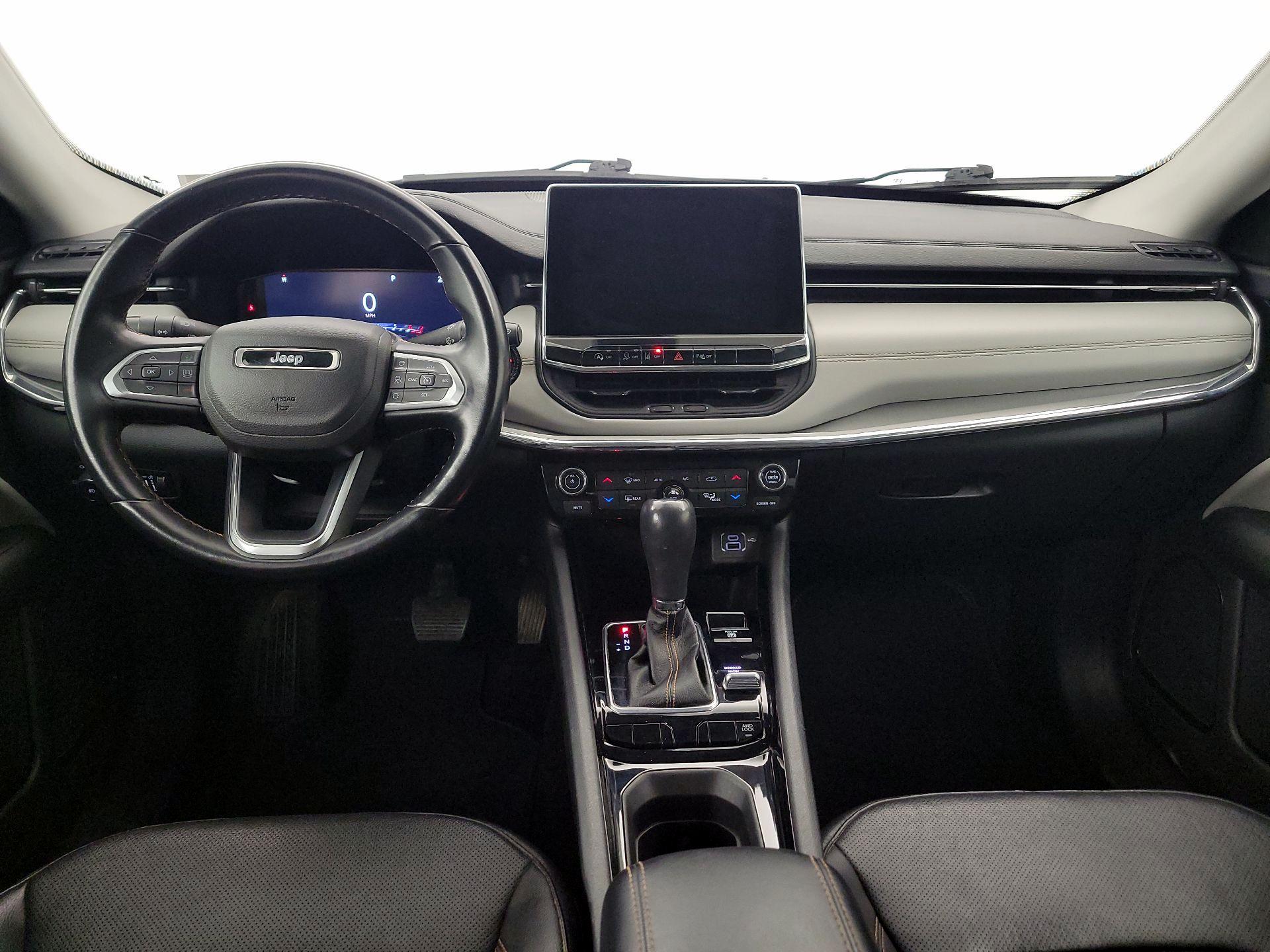 Thumbnail: 2022 Jeep Compass - 9