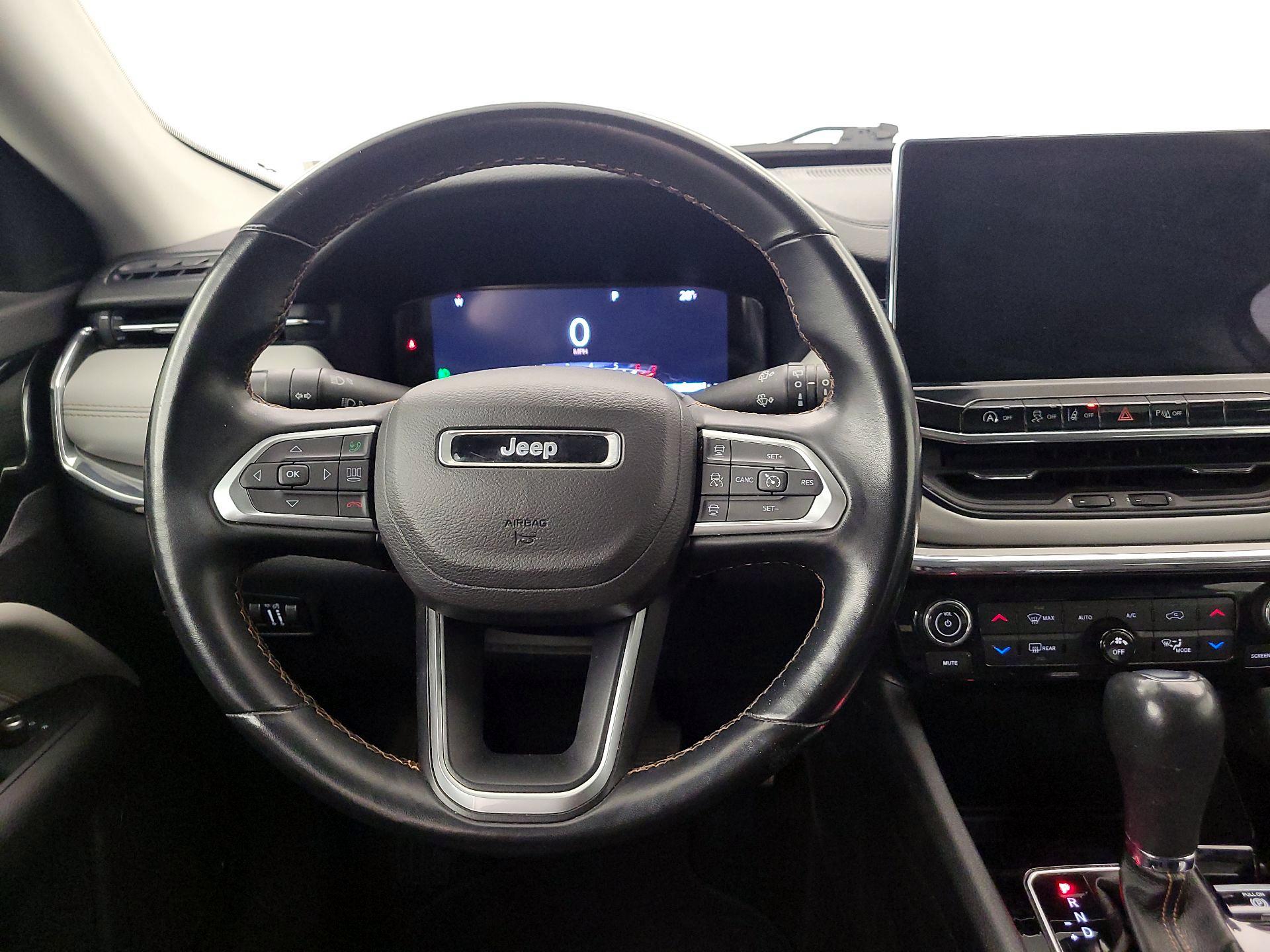 Thumbnail: 2022 Jeep Compass - 10