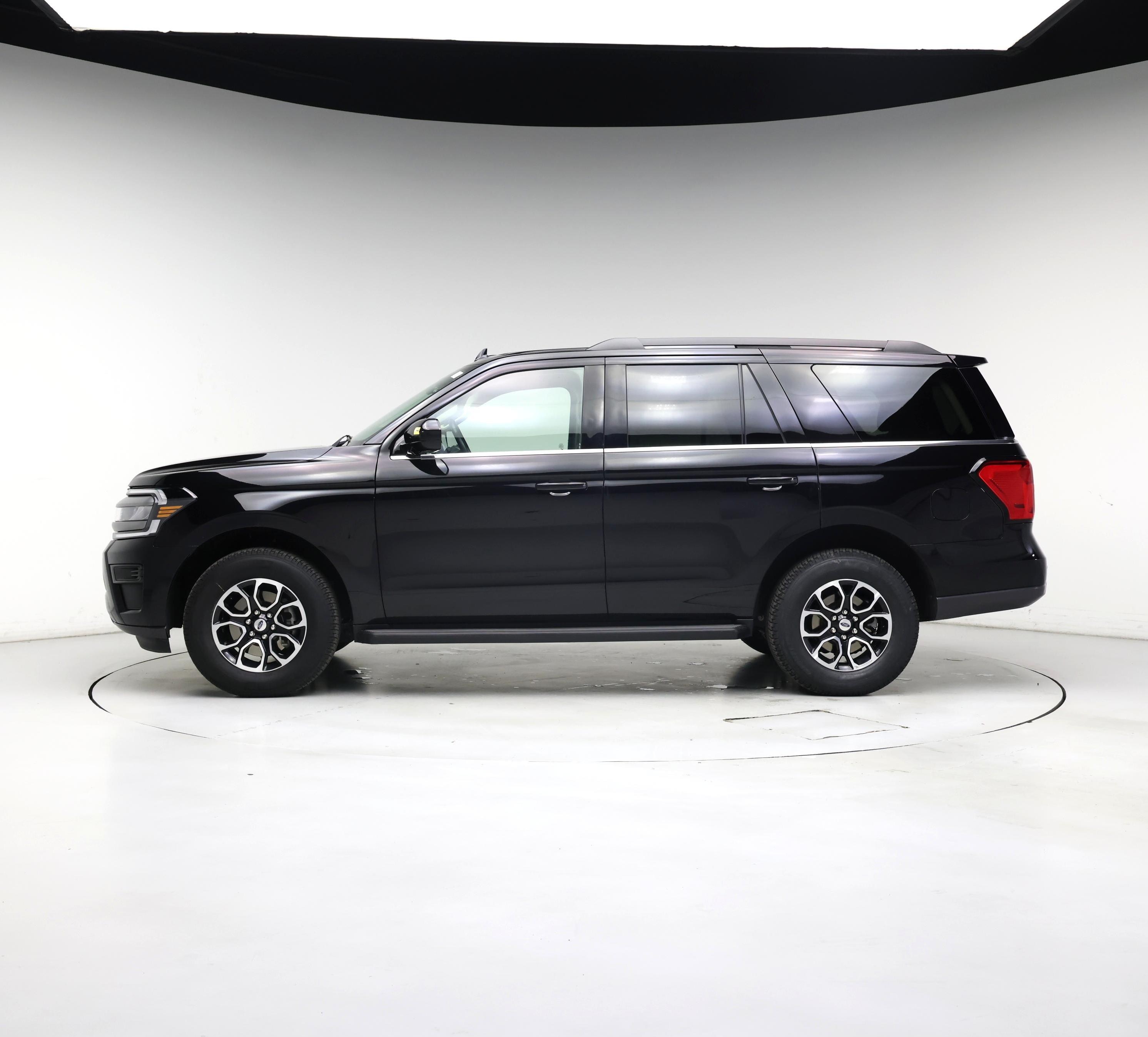 Thumbnail: 2024 Ford Expedition - 3