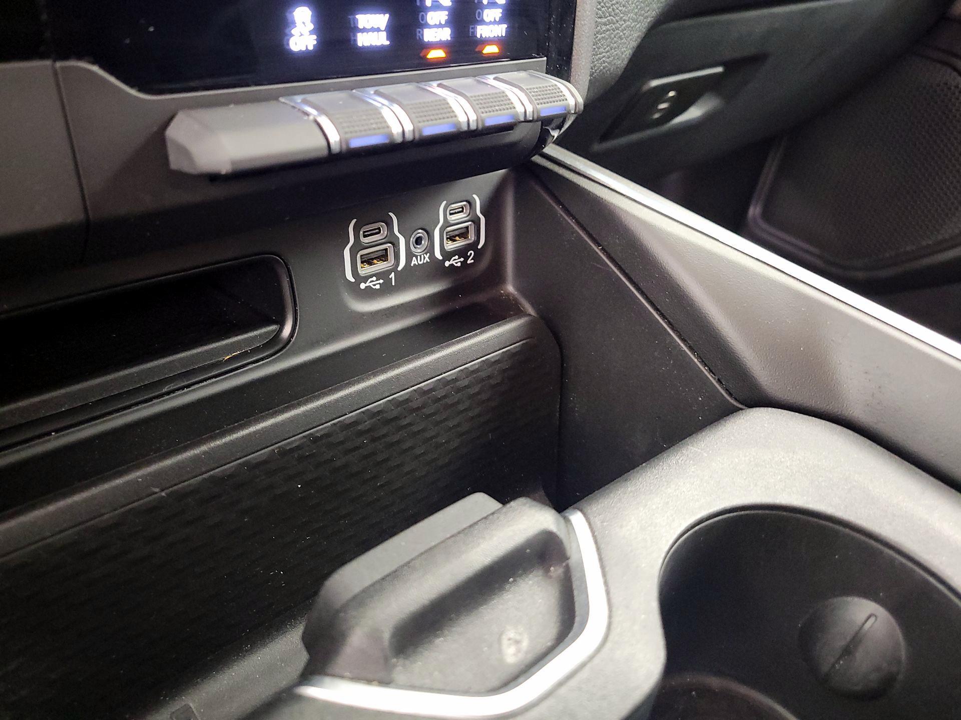 Thumbnail: 2023 RAM 1500 - 18