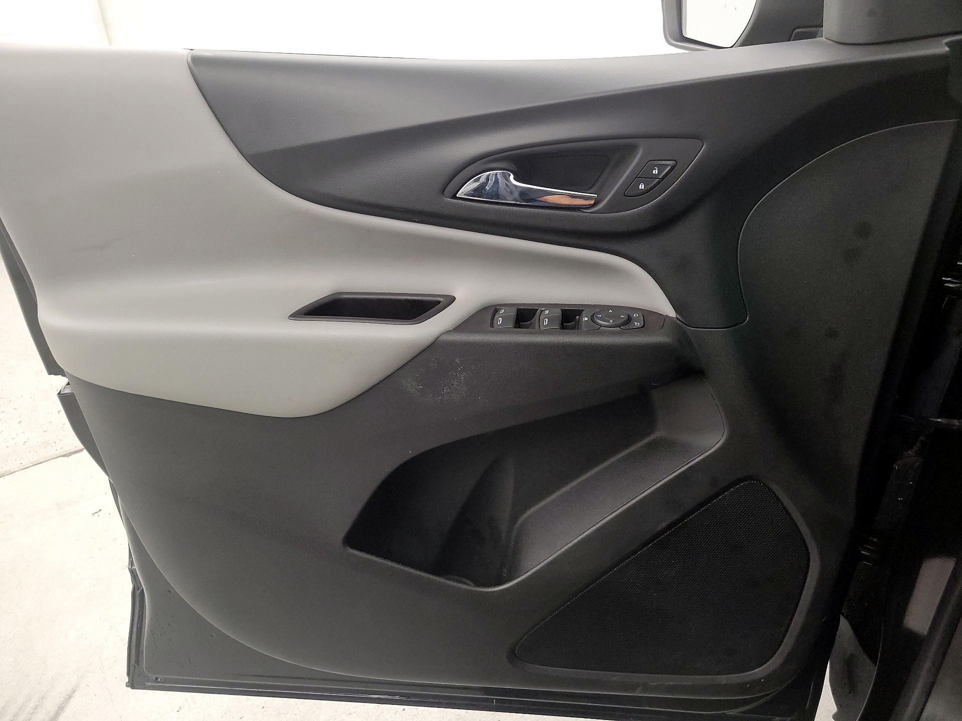 Thumbnail: 2022 Chevrolet Equinox - 12