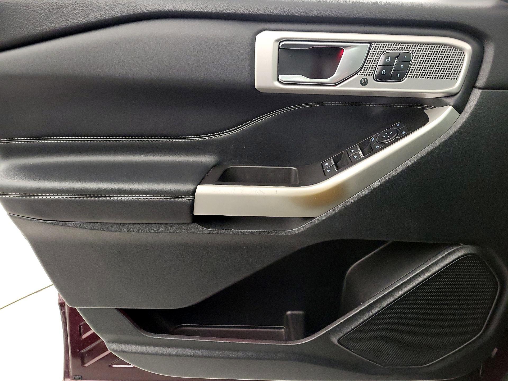 Thumbnail: 2022 Ford Explorer - 12