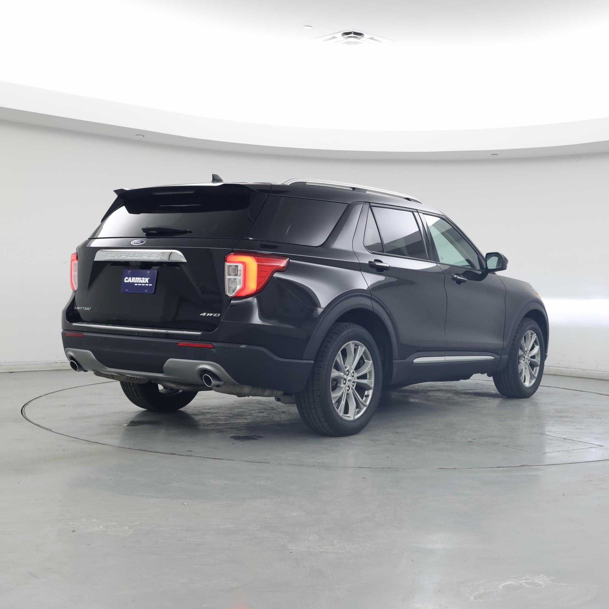 Thumbnail: 2023 Ford Explorer - 8