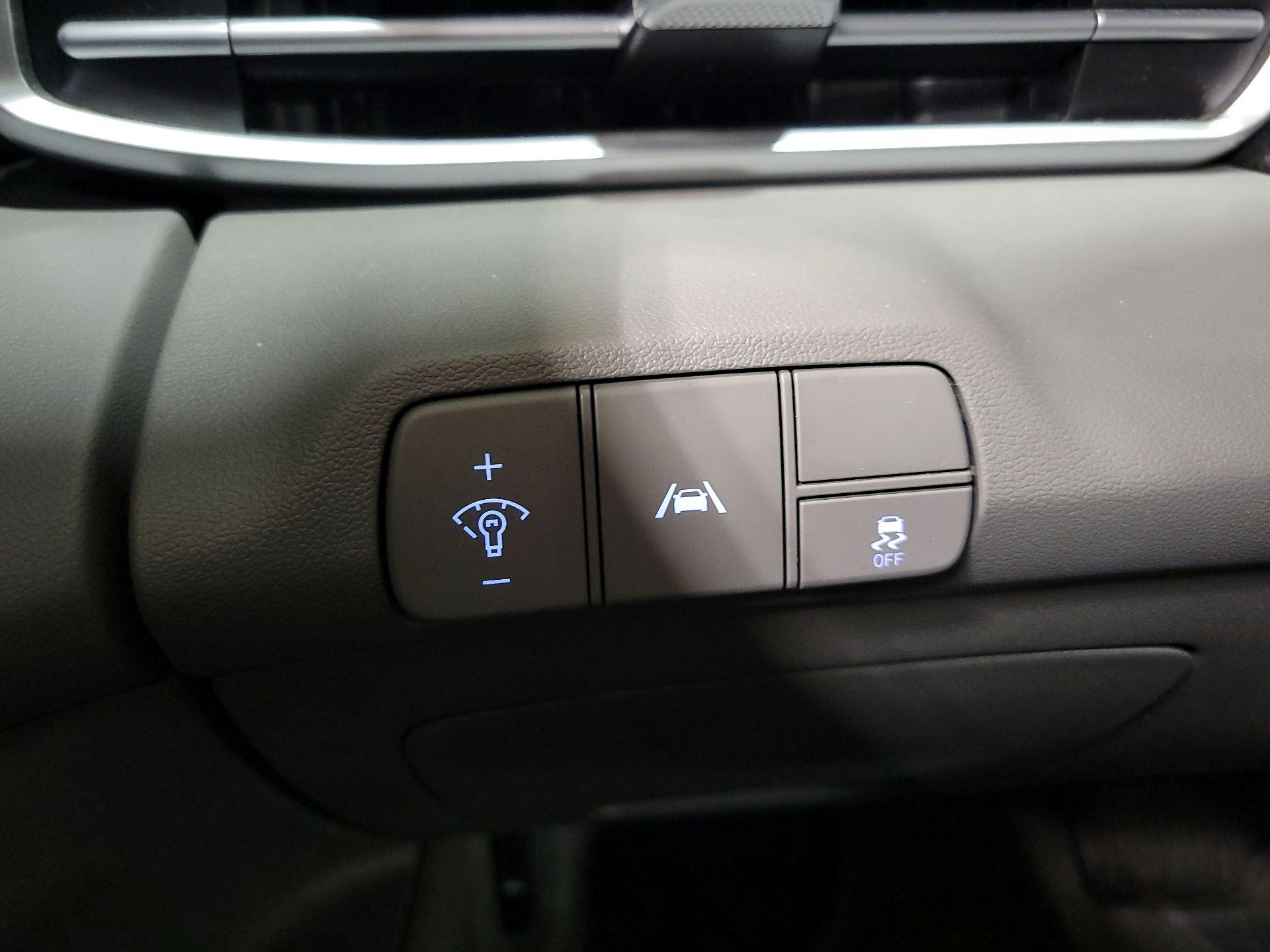 Thumbnail: 2023 Hyundai Elantra - 13