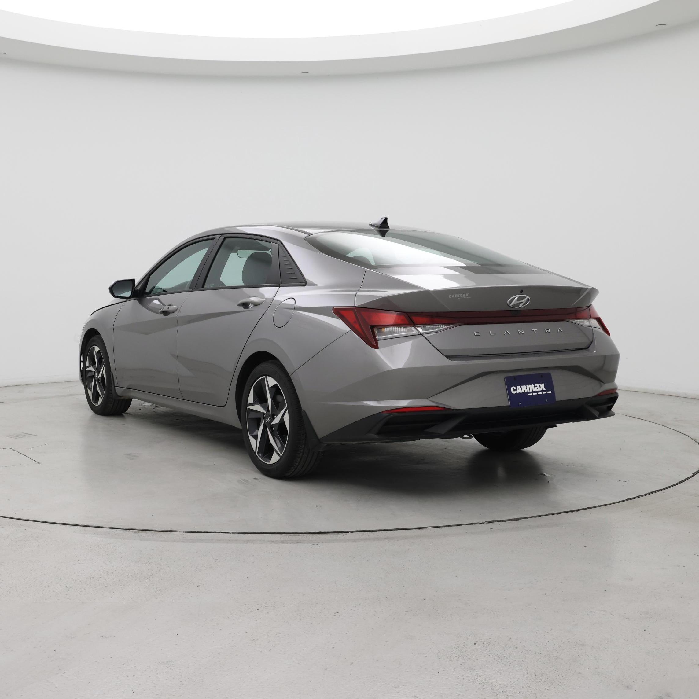 Thumbnail: 2023 Hyundai Elantra - 2