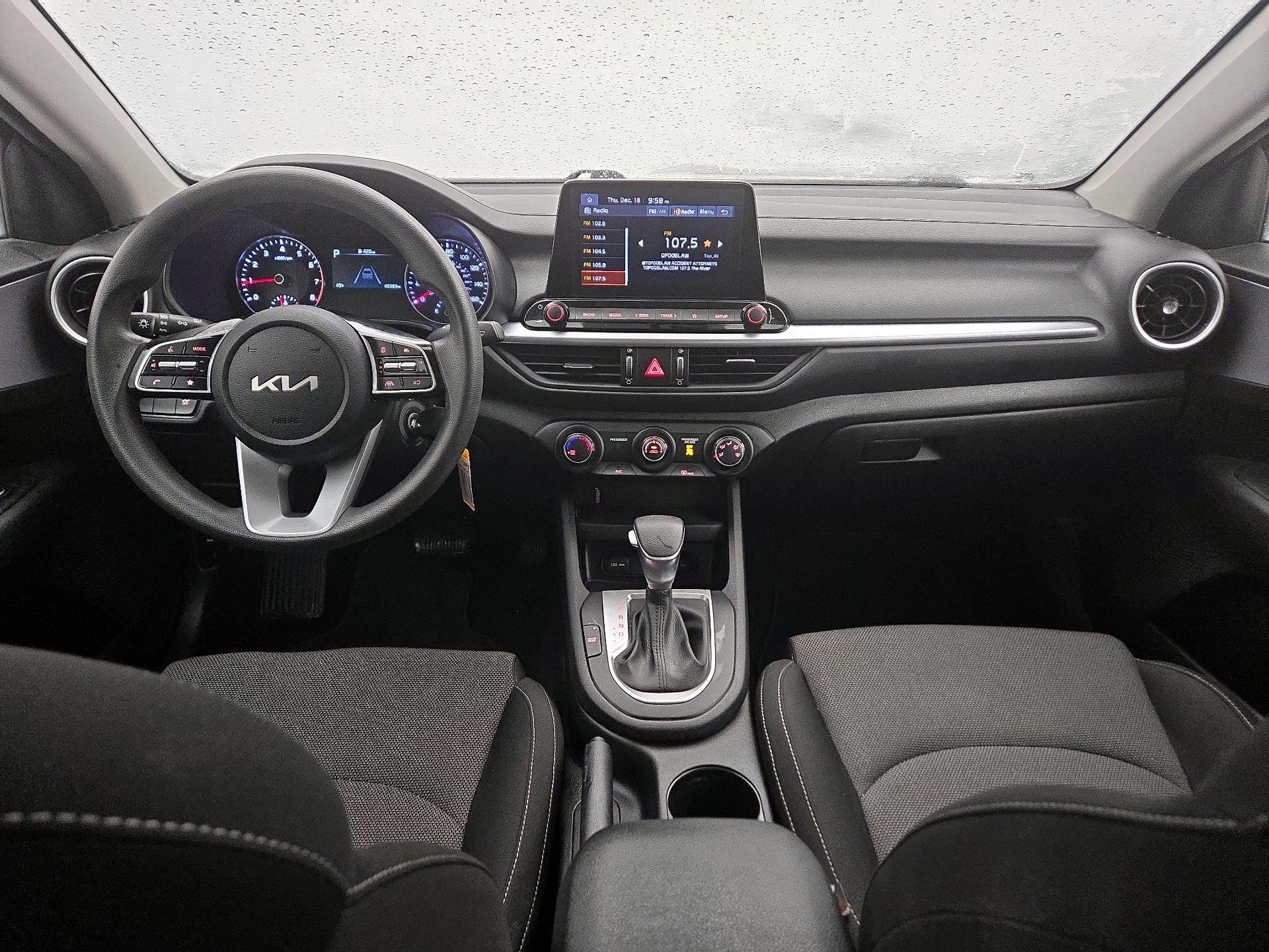 Thumbnail: 2022 Kia Forte - 9