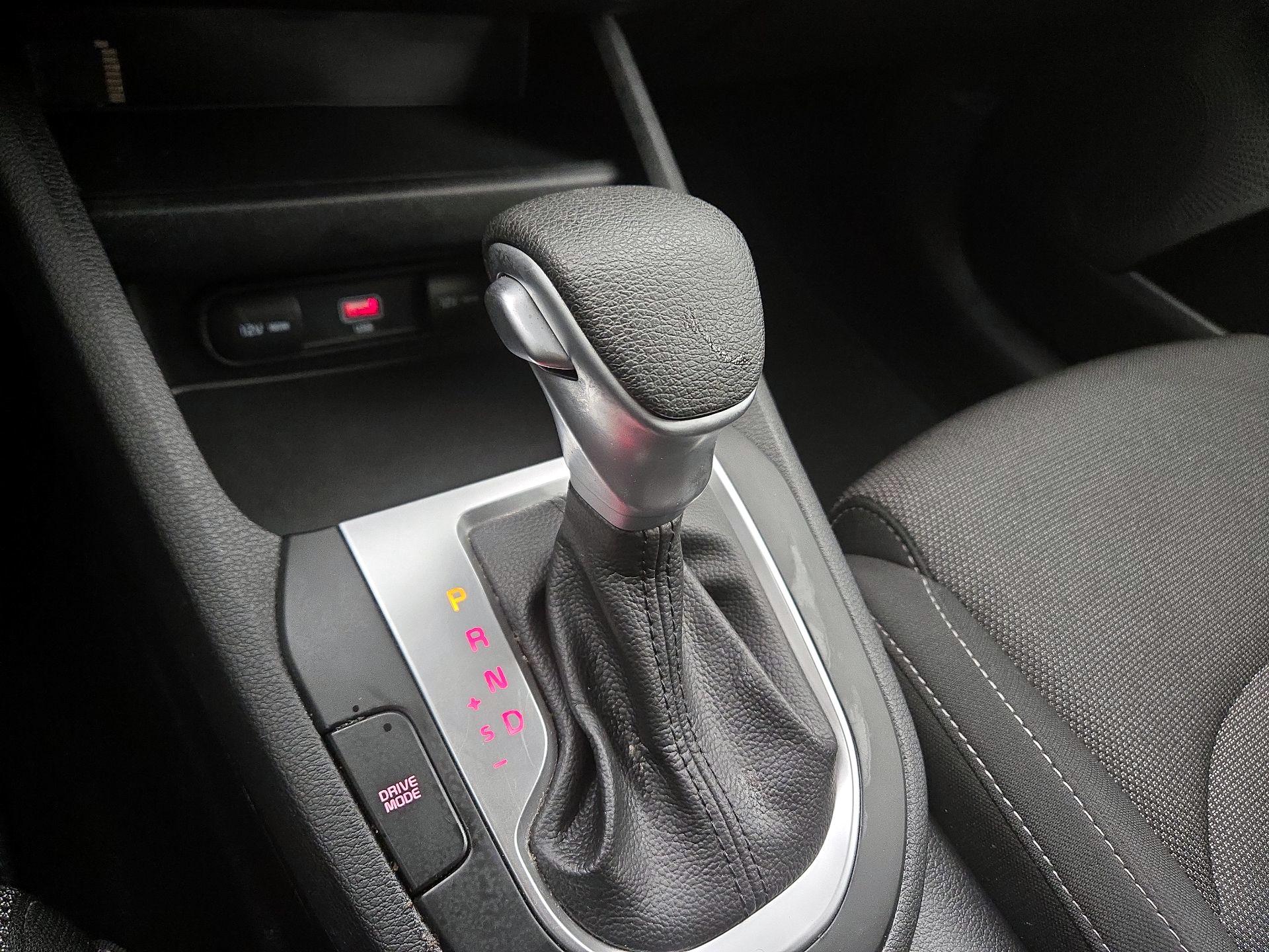 Thumbnail: 2022 Kia Forte - 17