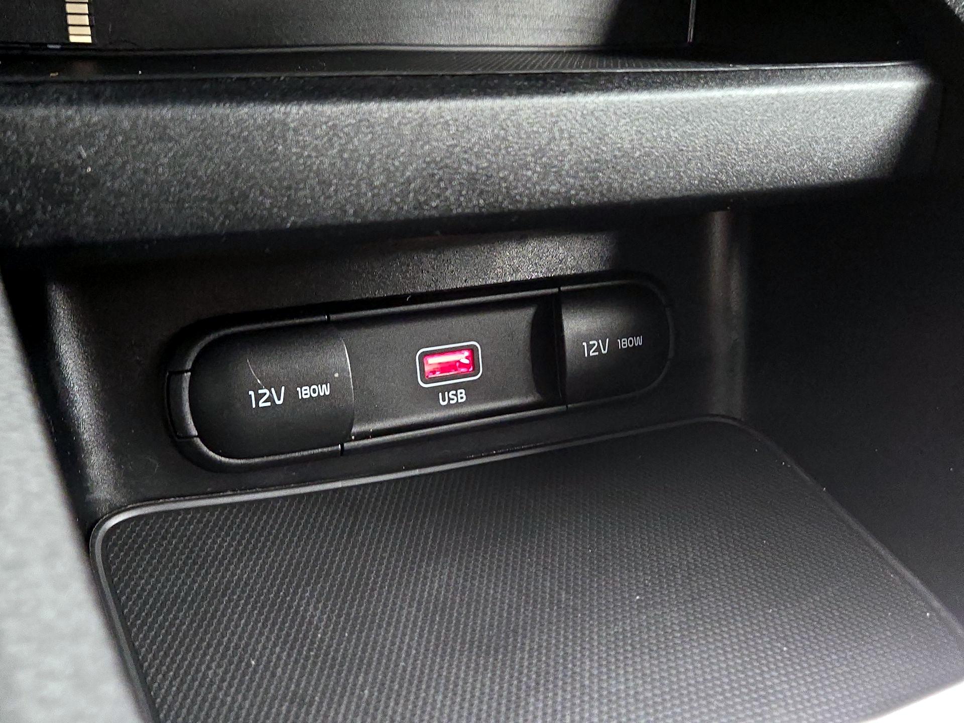 Thumbnail: 2022 Kia Forte - 18