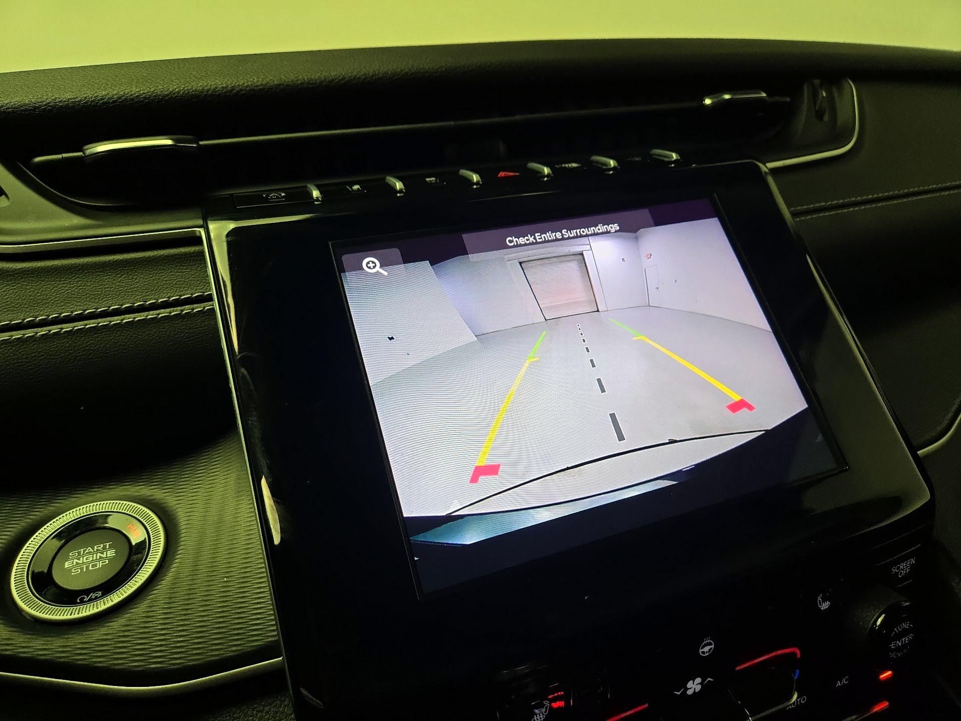 Thumbnail: 2023 Jeep Grand Cherokee - 14