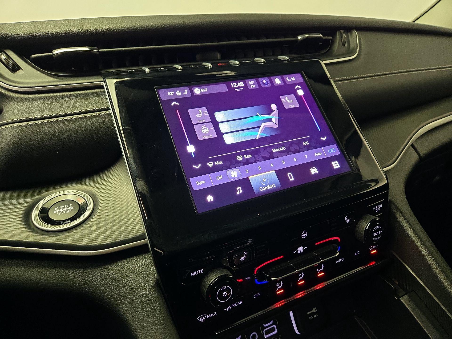 Thumbnail: 2023 Jeep Grand Cherokee - 16