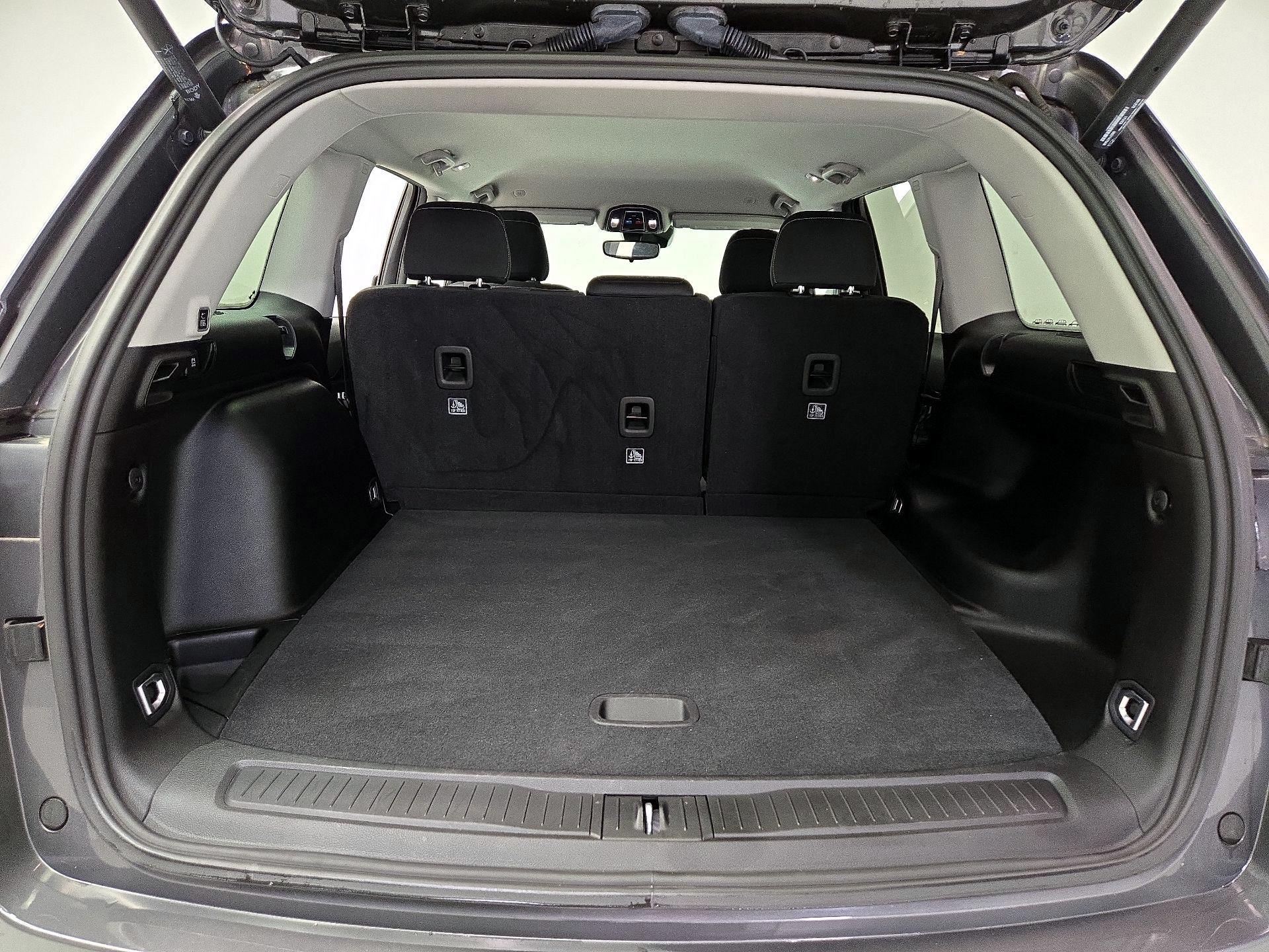 Thumbnail: 2023 Jeep Grand Cherokee - 20