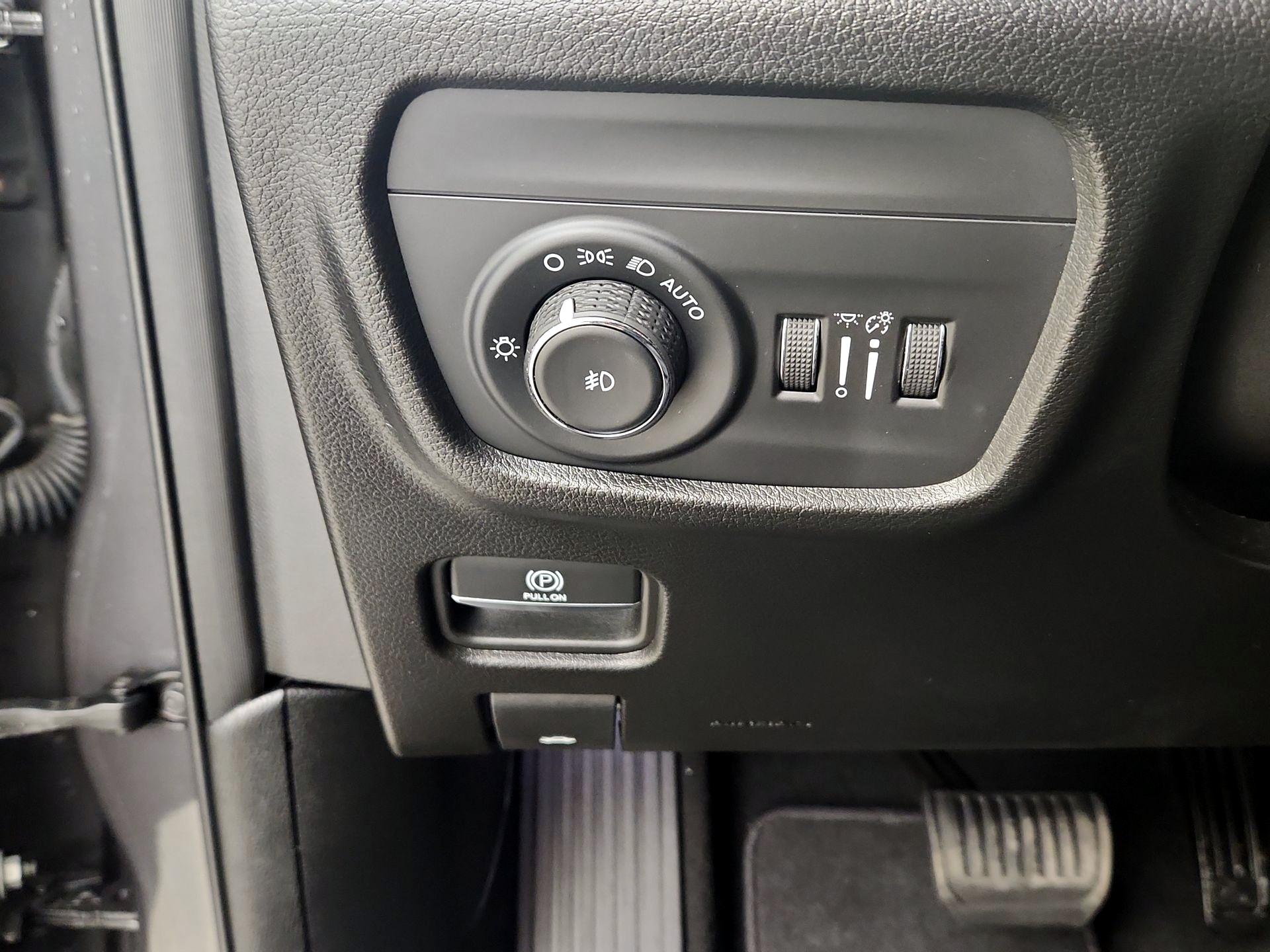 Thumbnail: 2023 Jeep Grand Cherokee - 13