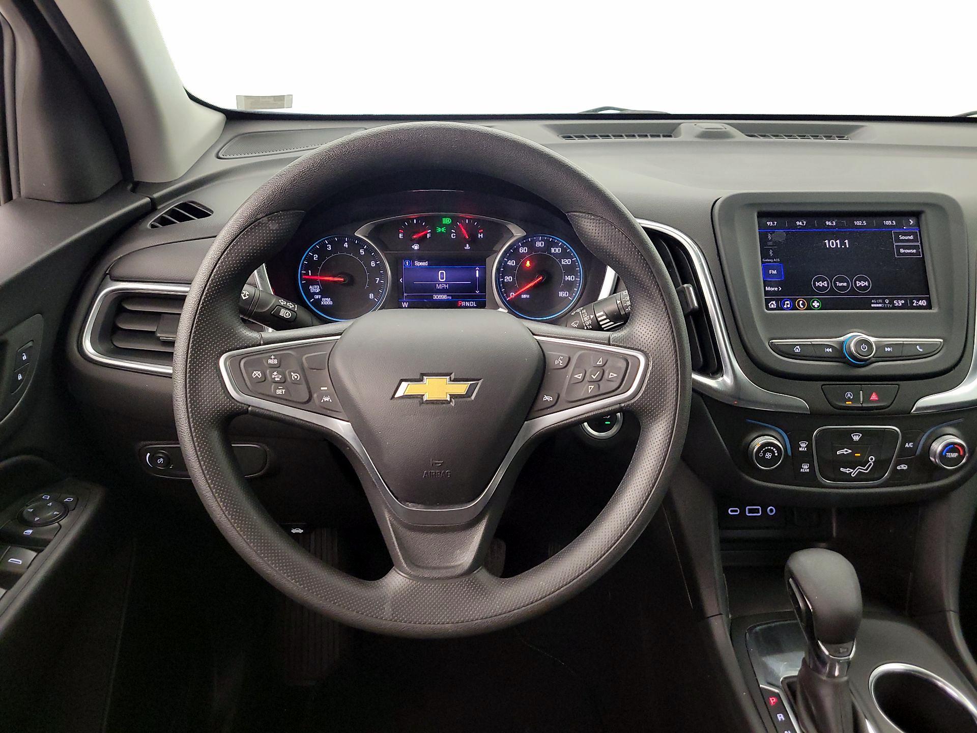 Thumbnail: 2022 Chevrolet Equinox - 10