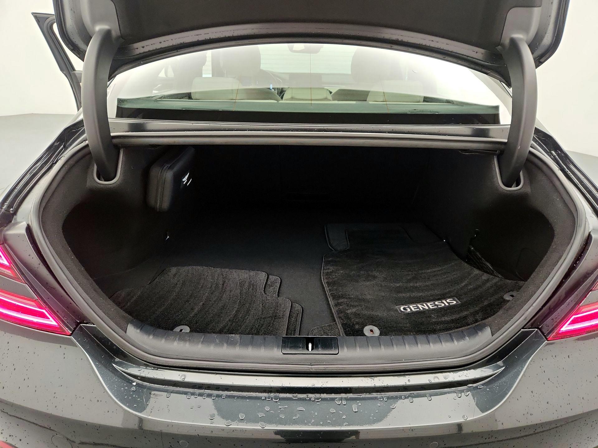 Thumbnail: 2023 Genesis G70 - 20