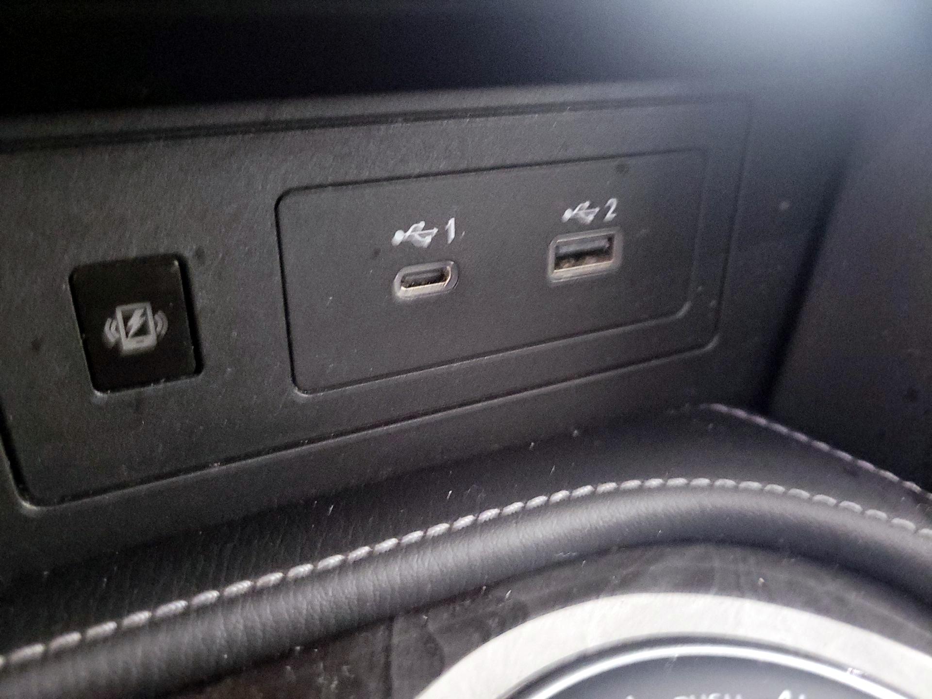 Thumbnail: 2022 INFINITI QX80 - 19