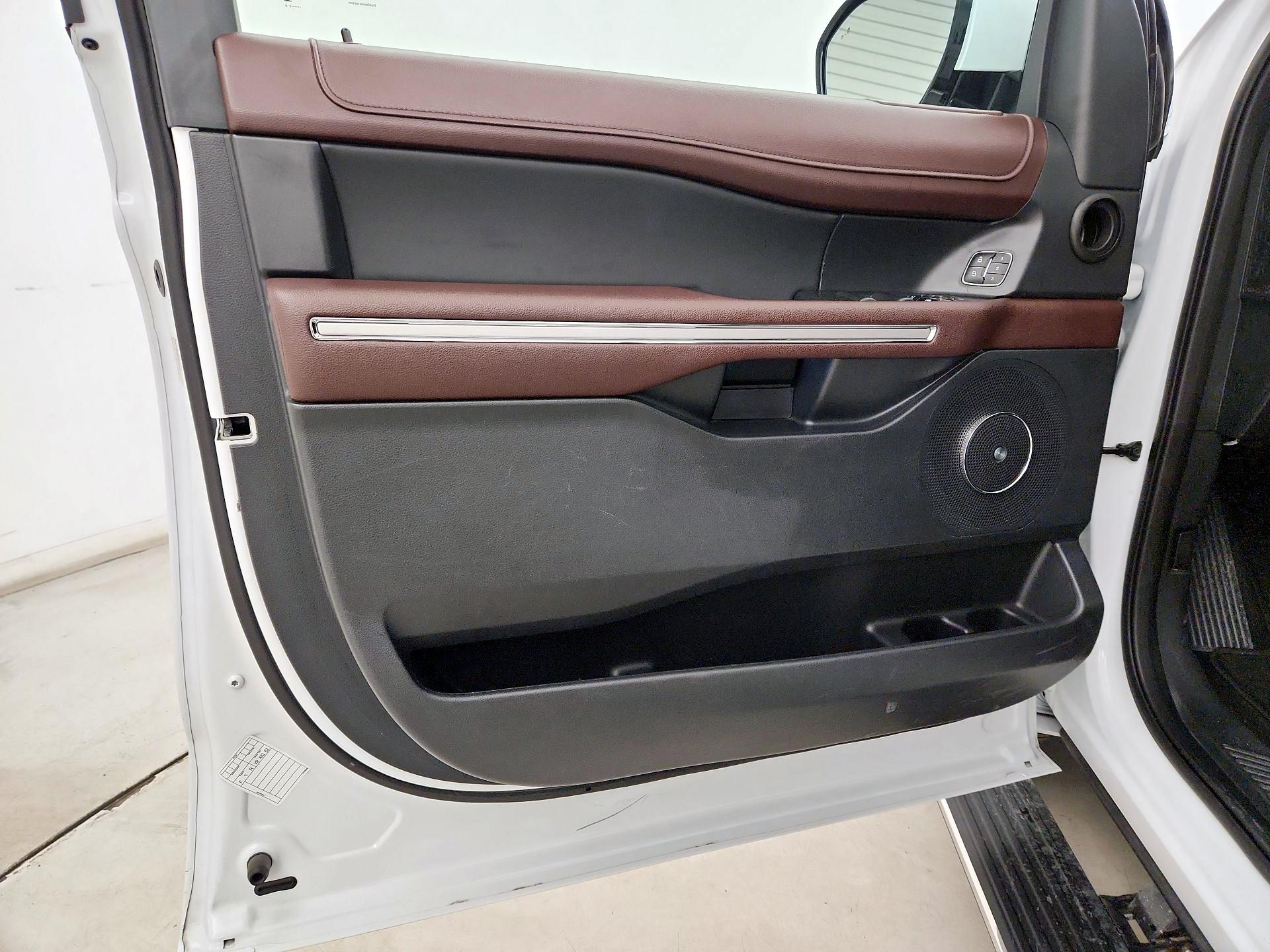 Thumbnail: 2024 Ford Expedition - 12