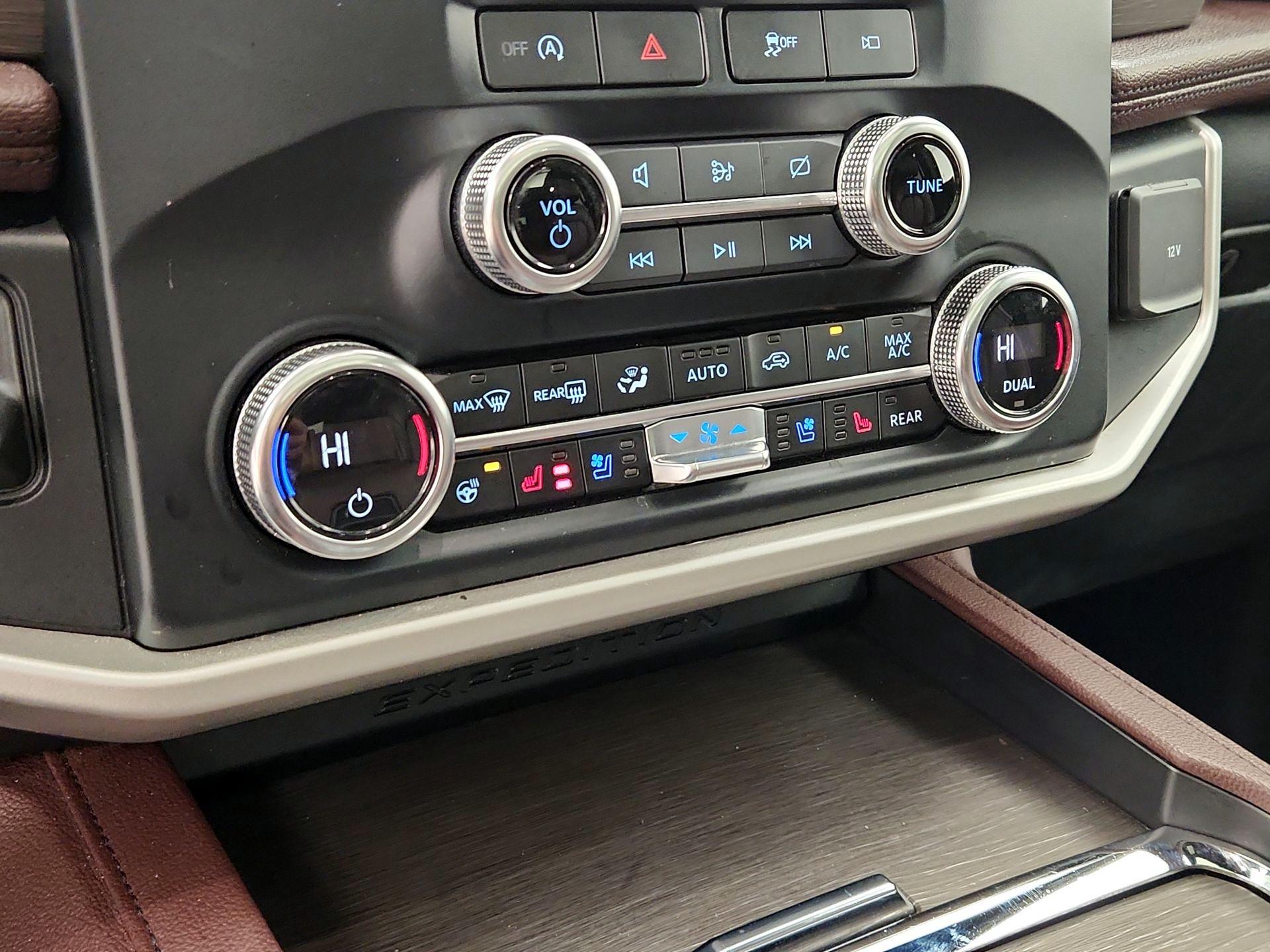 Thumbnail: 2024 Ford Expedition - 17