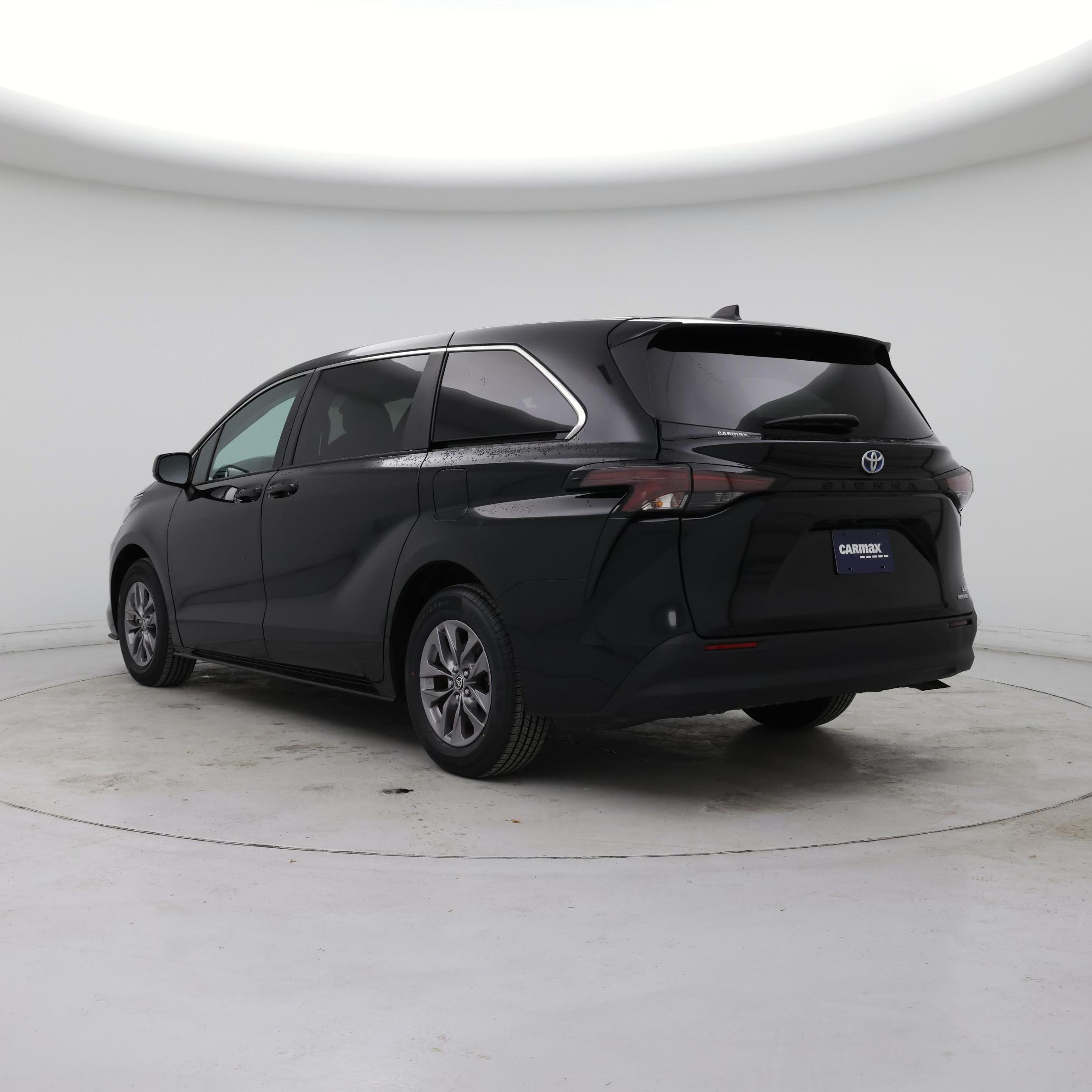 Thumbnail: 2024 Toyota Sienna - 2