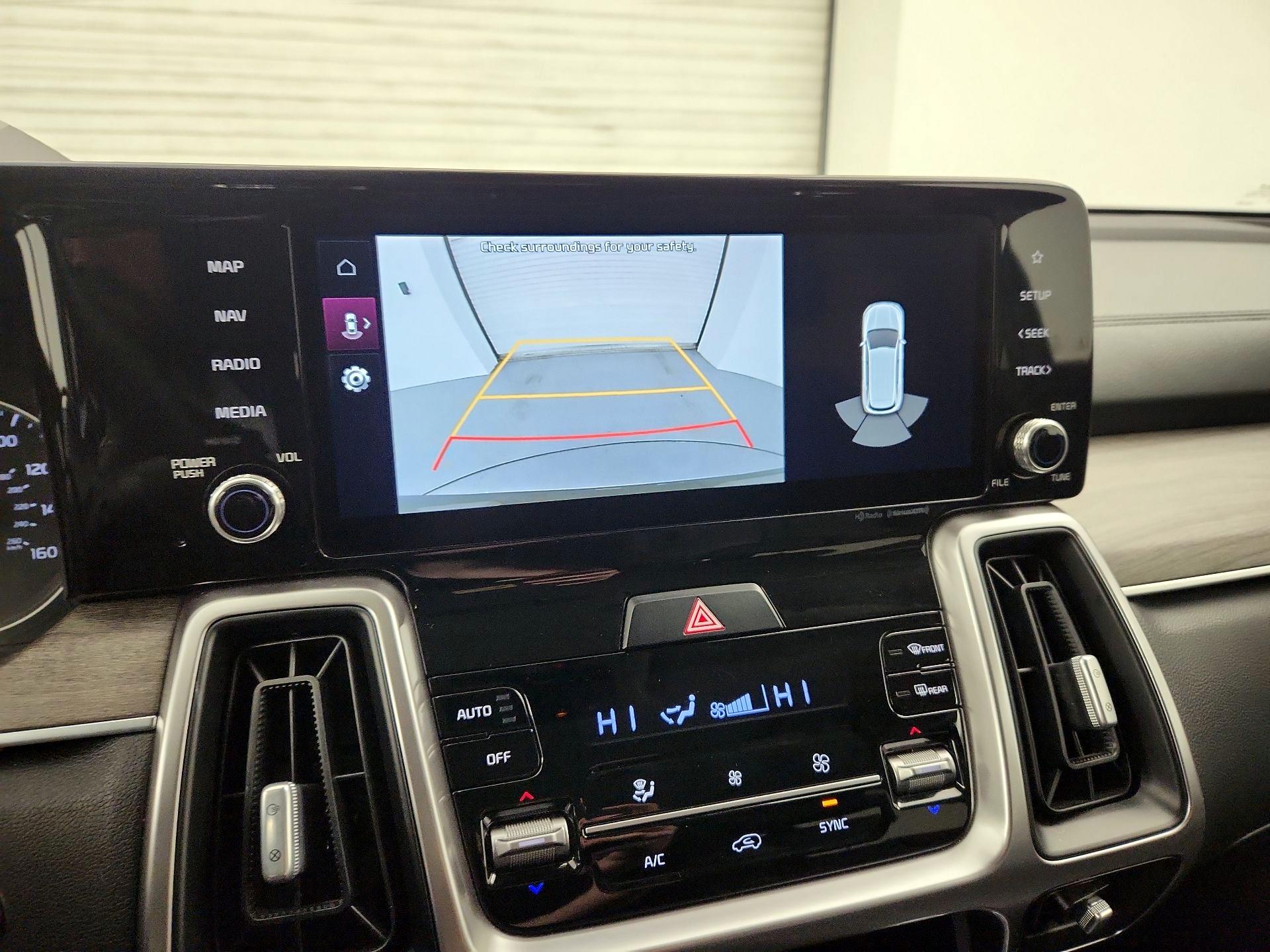 Thumbnail: 2022 Kia Sorento - 15