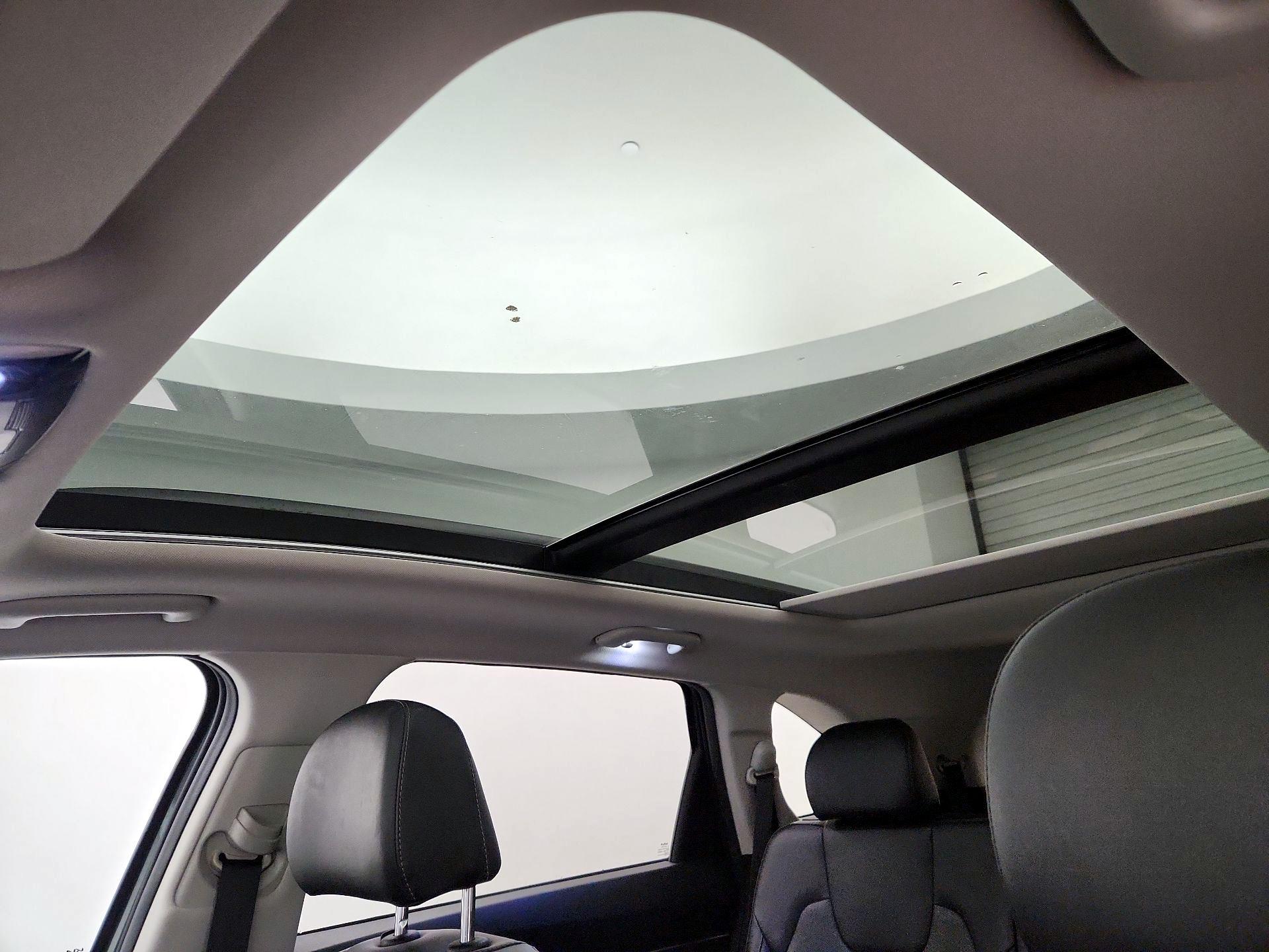 Thumbnail: 2022 Kia Sorento - 20