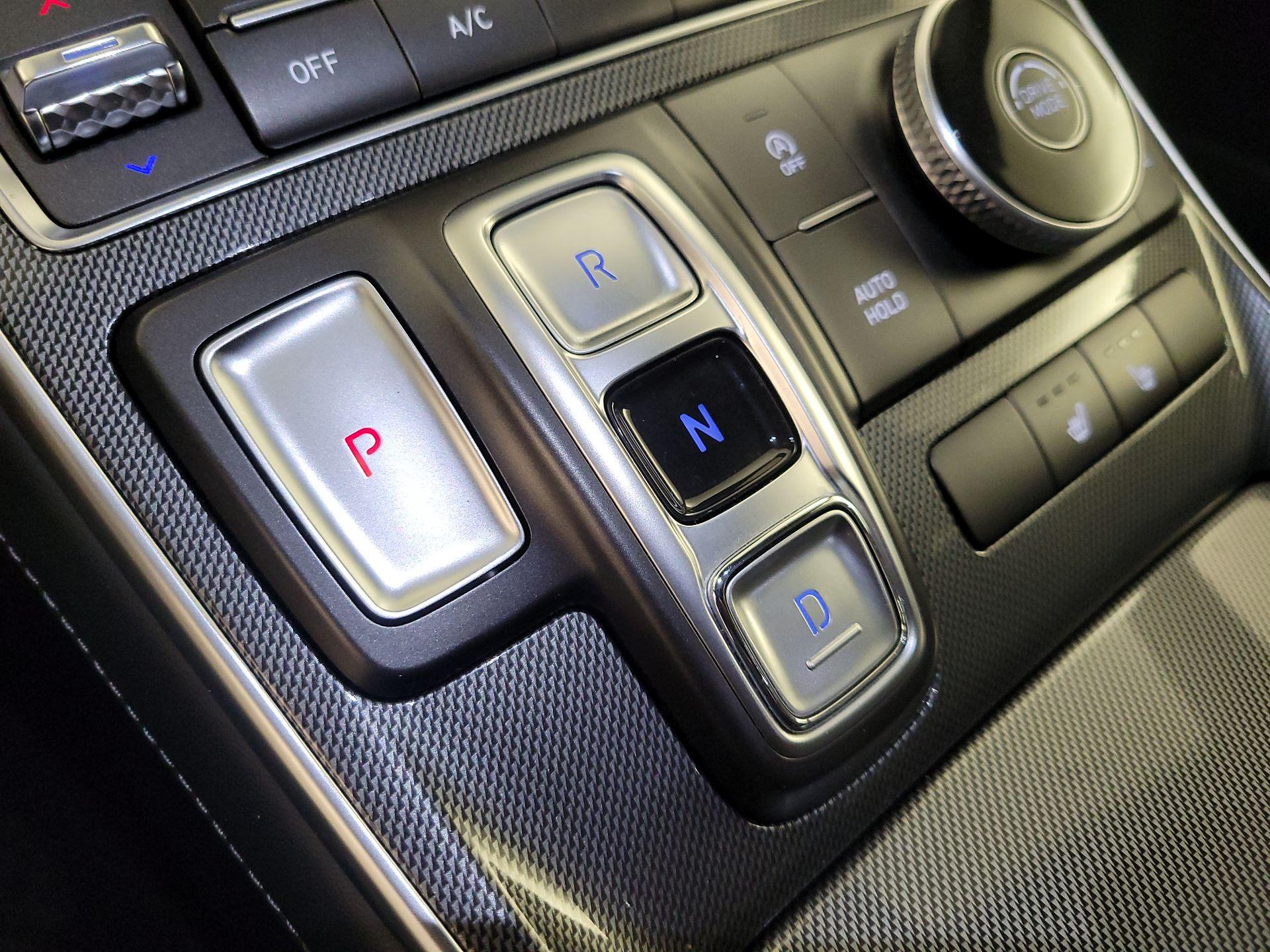 Thumbnail: 2023 Hyundai Santa Fe - 18