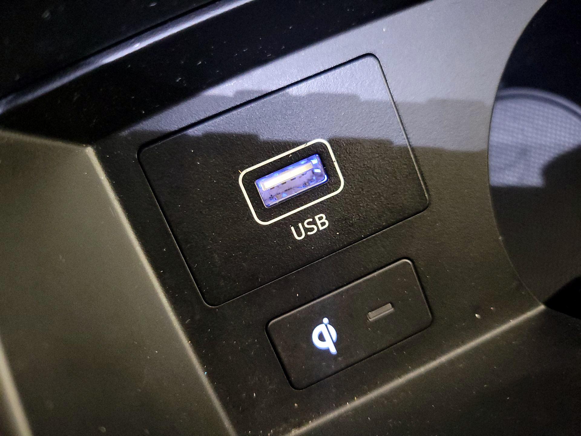 Thumbnail: 2023 Hyundai Santa Fe - 19