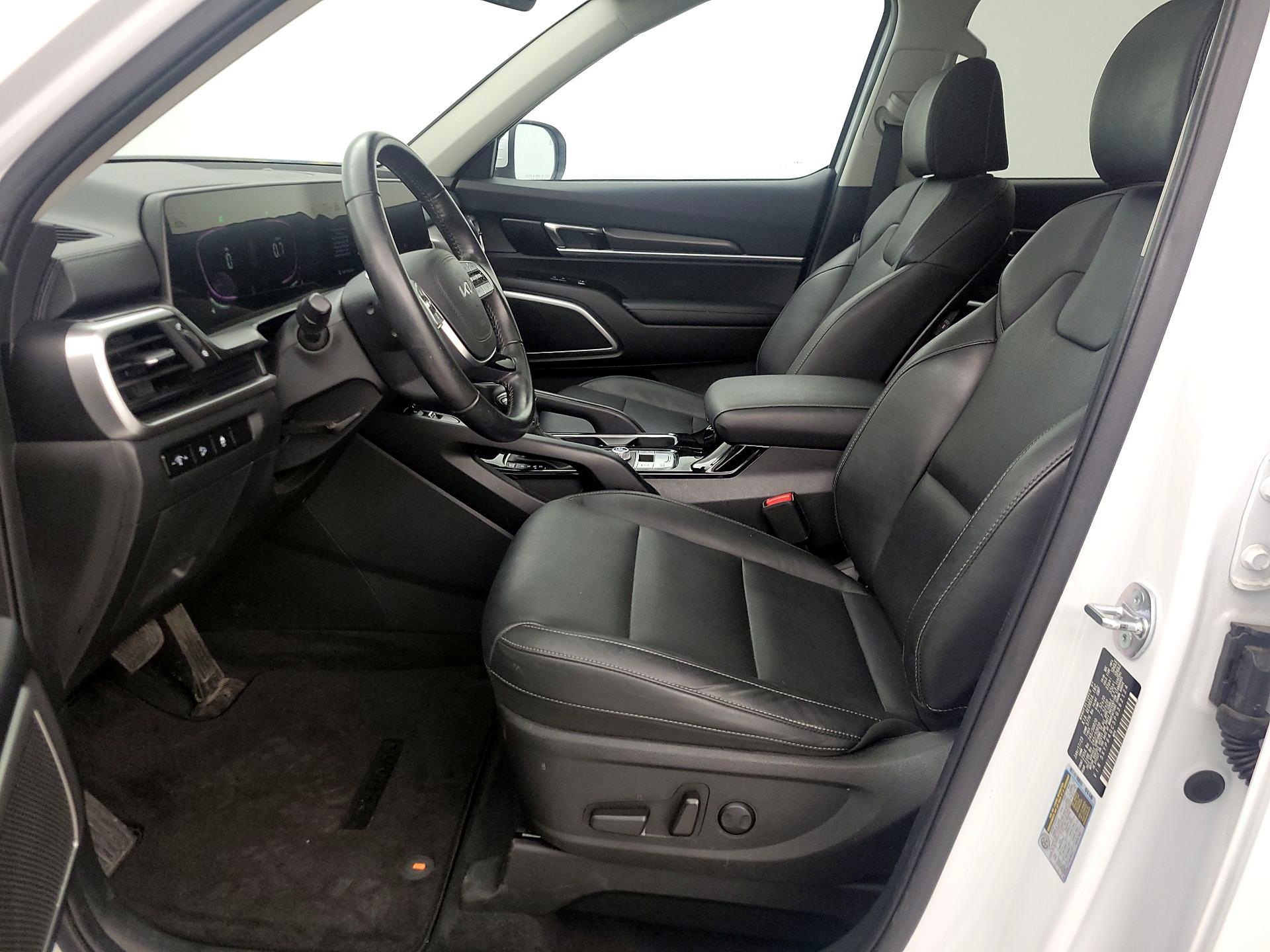 Thumbnail: 2023 Kia Telluride - 11