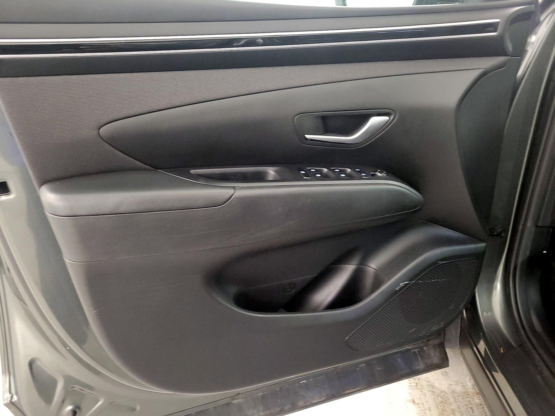 Thumbnail: 2023 Hyundai Tucson - 12