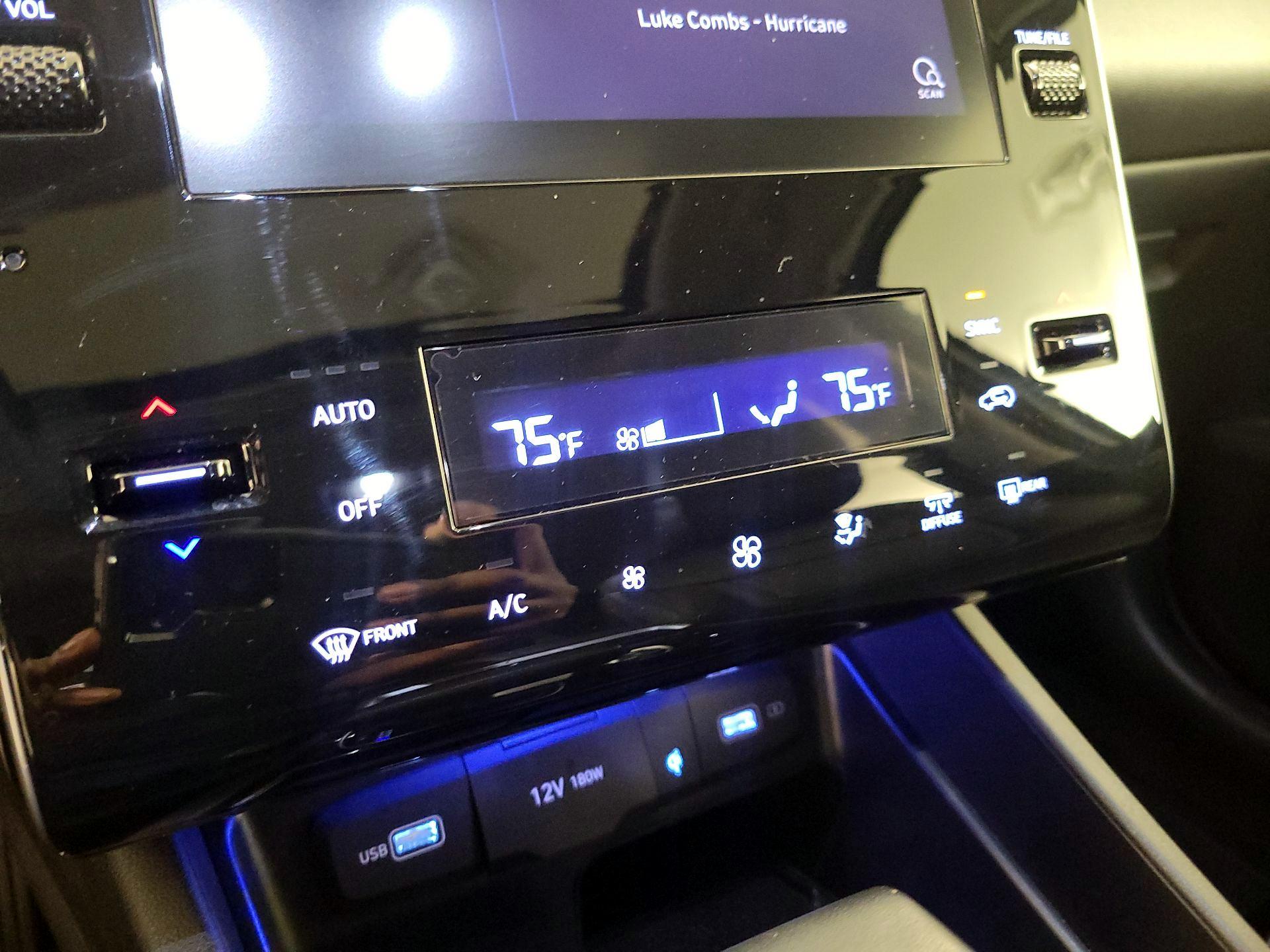 Thumbnail: 2023 Hyundai Tucson - 16