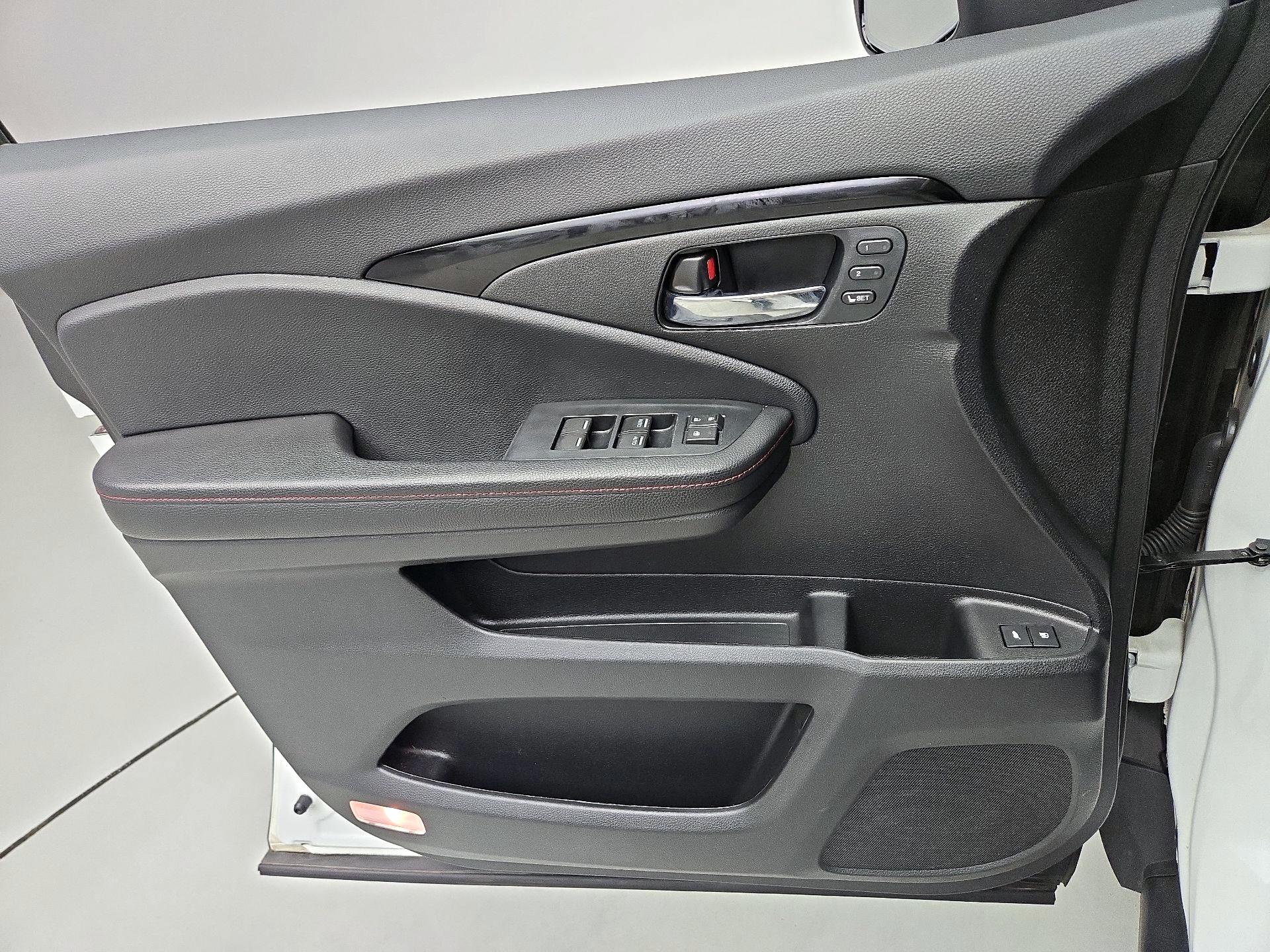 Thumbnail: 2022 Honda Pilot - 12