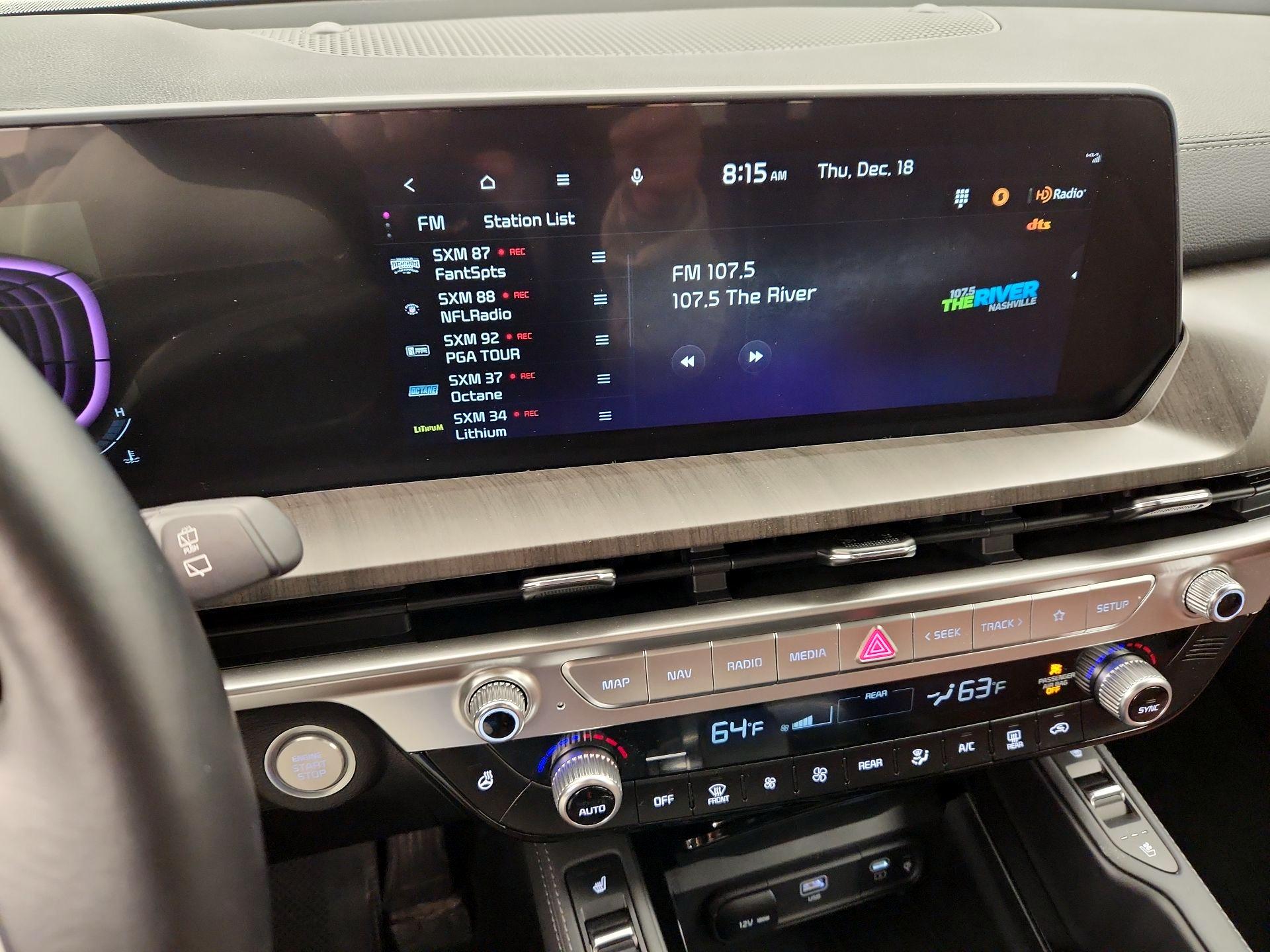 Thumbnail: 2023 Kia Telluride - 16