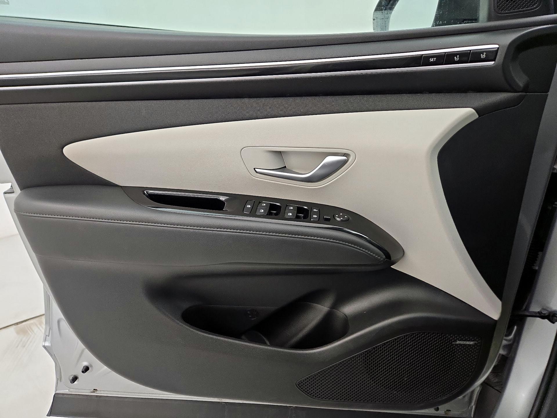 Thumbnail: 2023 Hyundai Tucson - 12