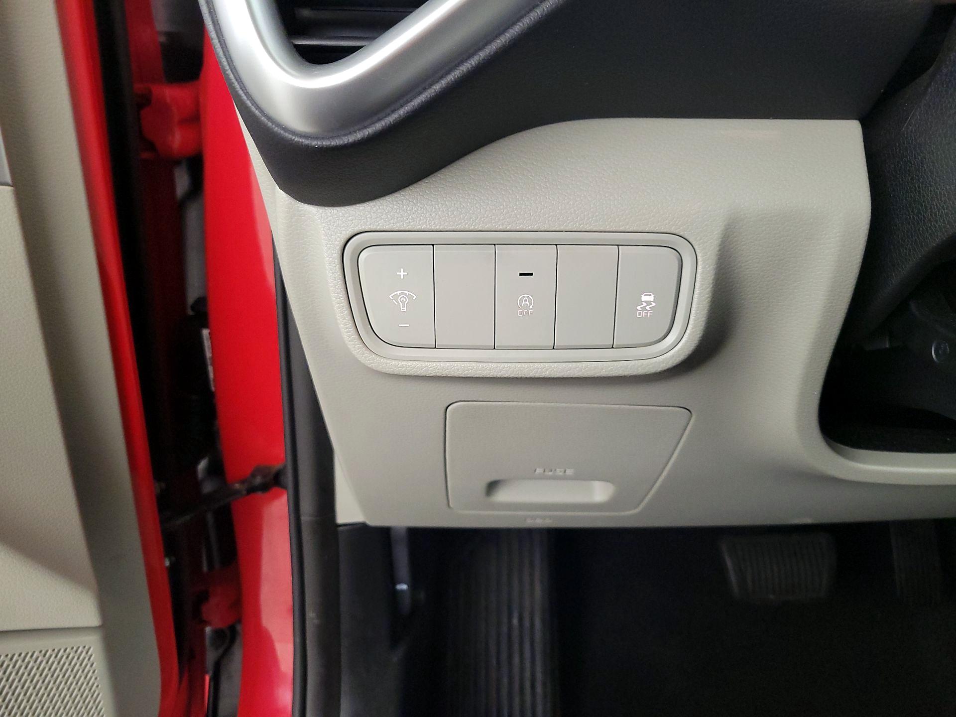 Thumbnail: 2020 Kia Soul - 13