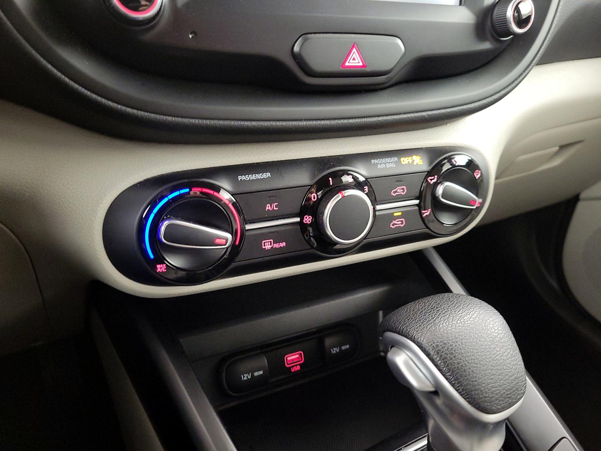 Thumbnail: 2020 Kia Soul - 16