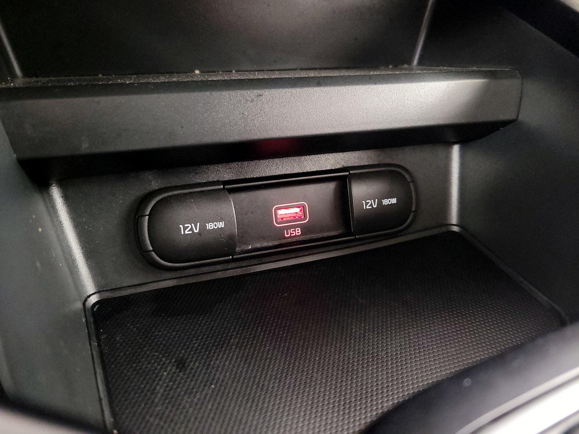 Thumbnail: 2020 Kia Soul - 18