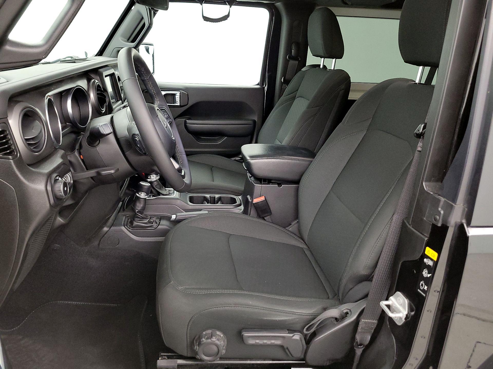 Thumbnail: 2022 Jeep Wrangler - 11