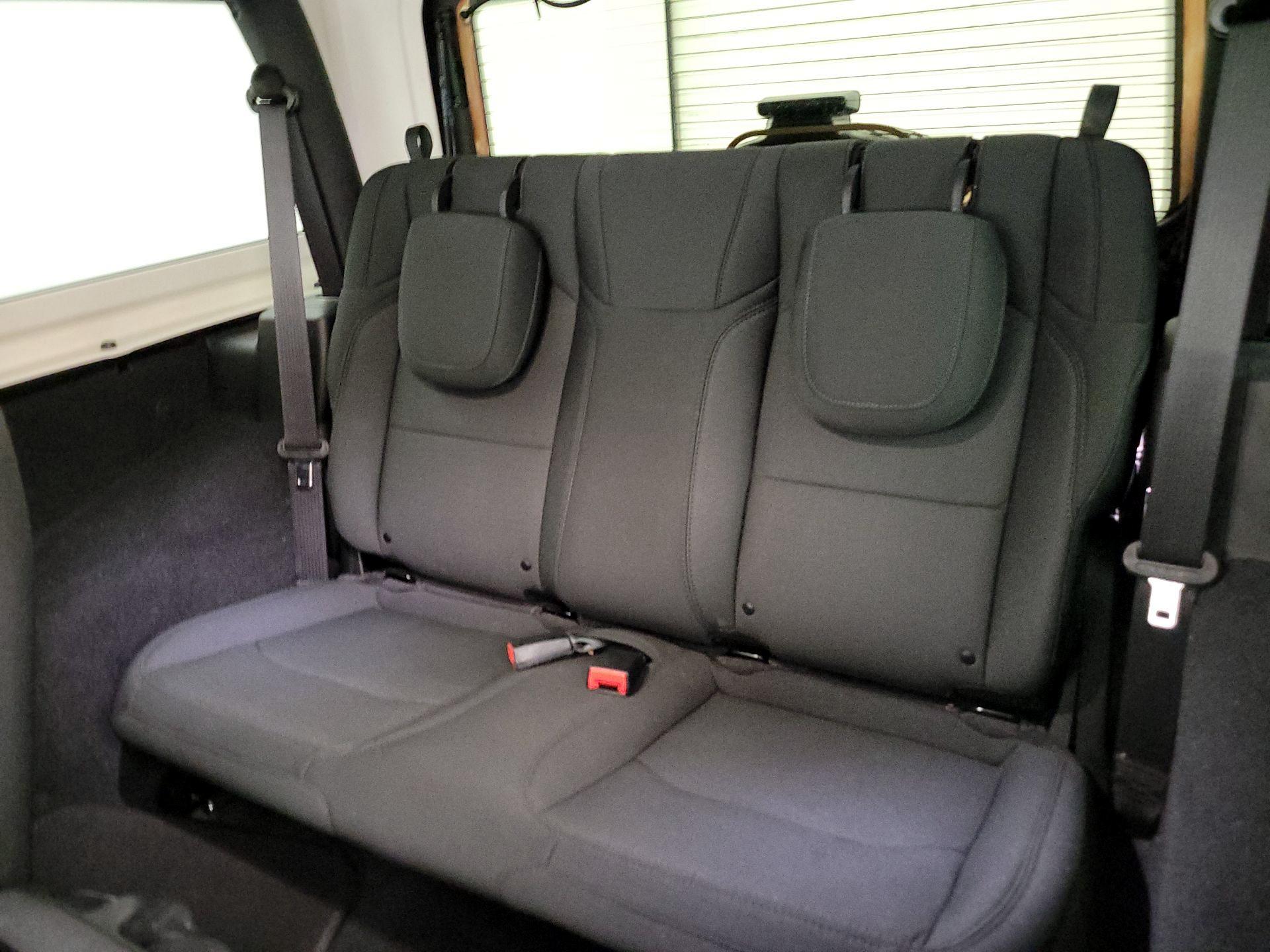 Thumbnail: 2022 Jeep Wrangler - 19