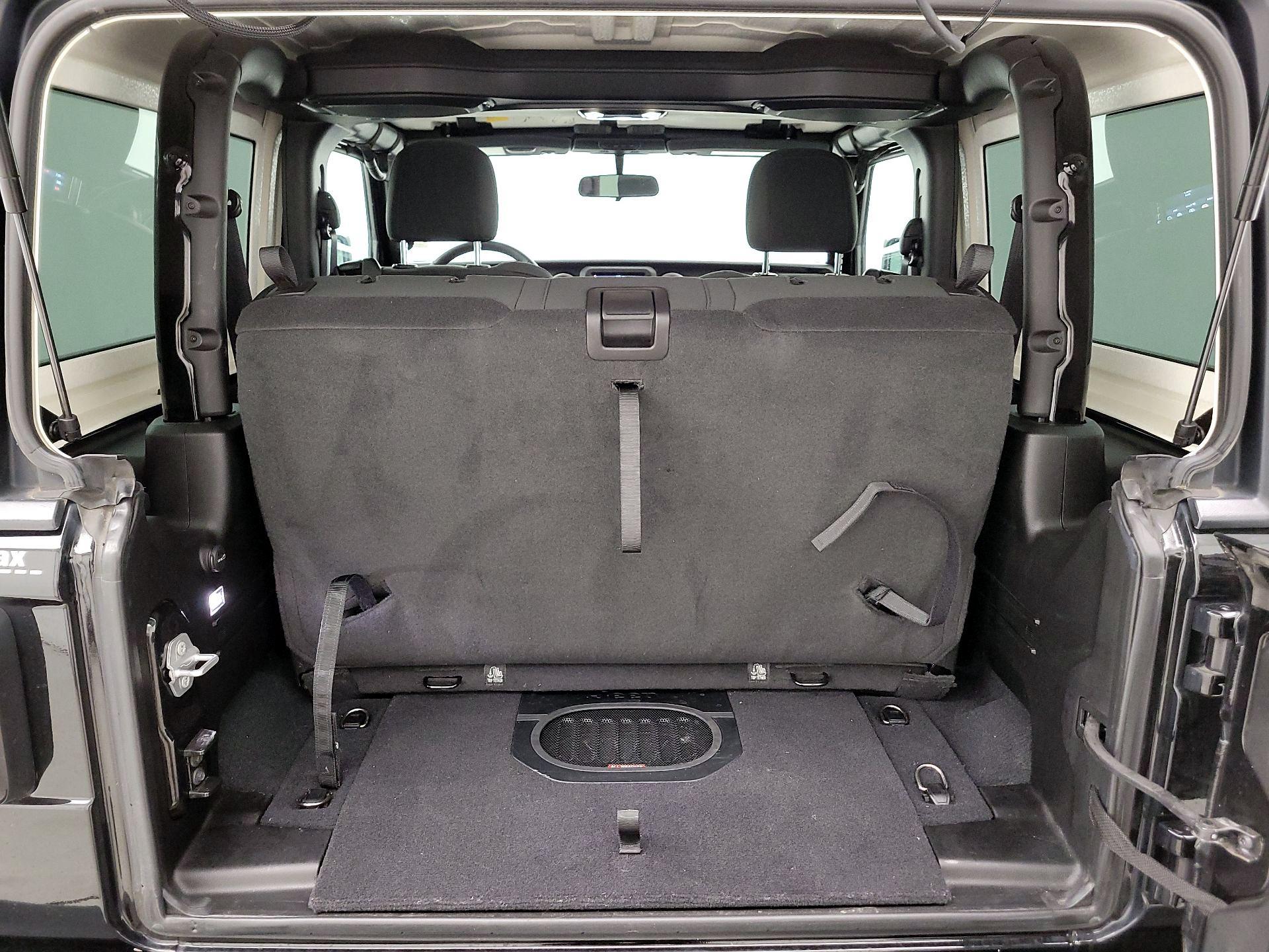 Thumbnail: 2022 Jeep Wrangler - 20