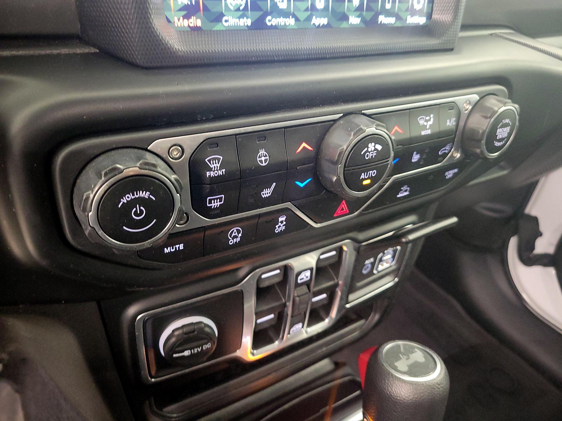 Thumbnail: 2023 Jeep Wrangler - 16