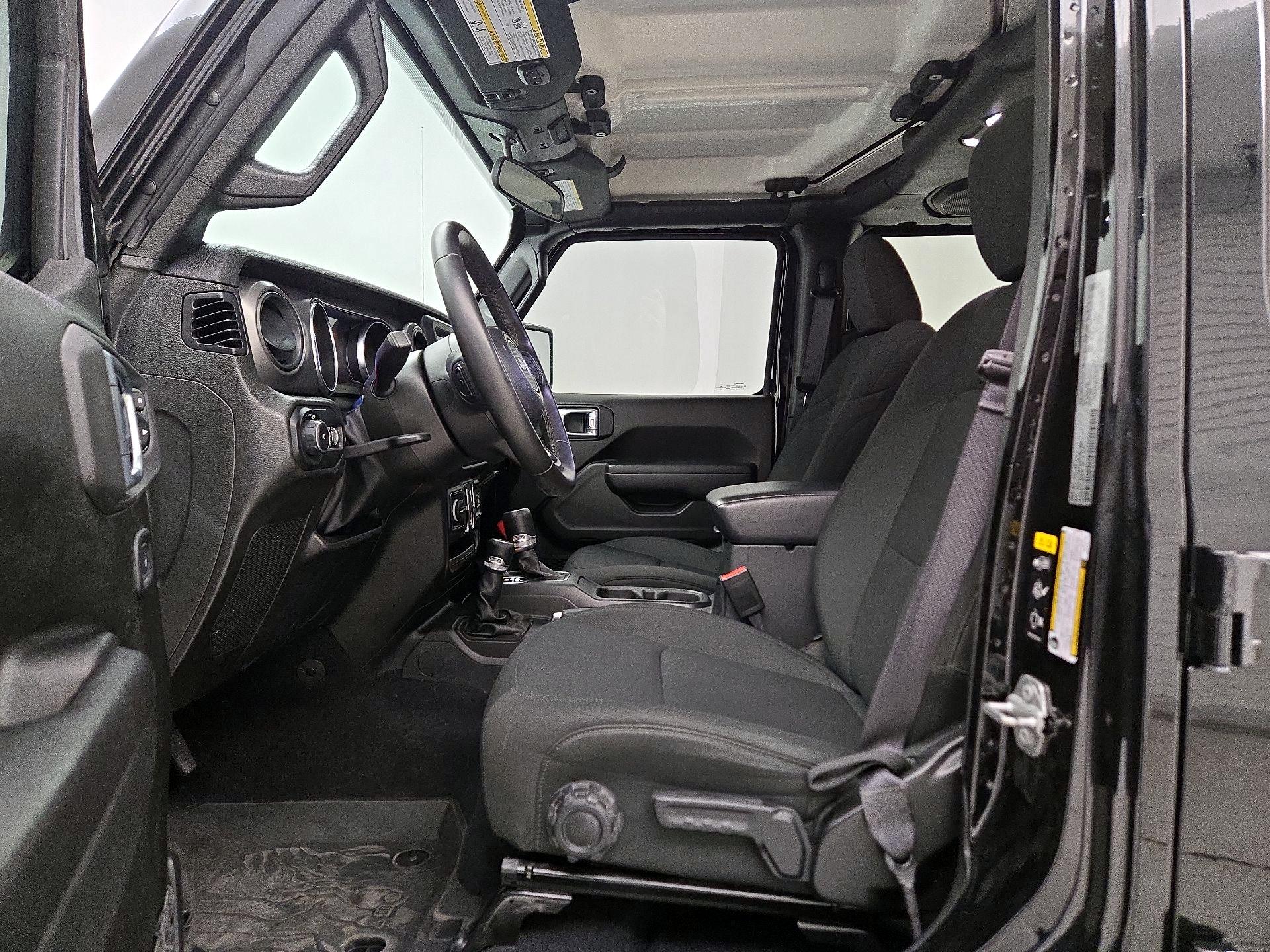 Thumbnail: 2022 Jeep Wrangler - 11