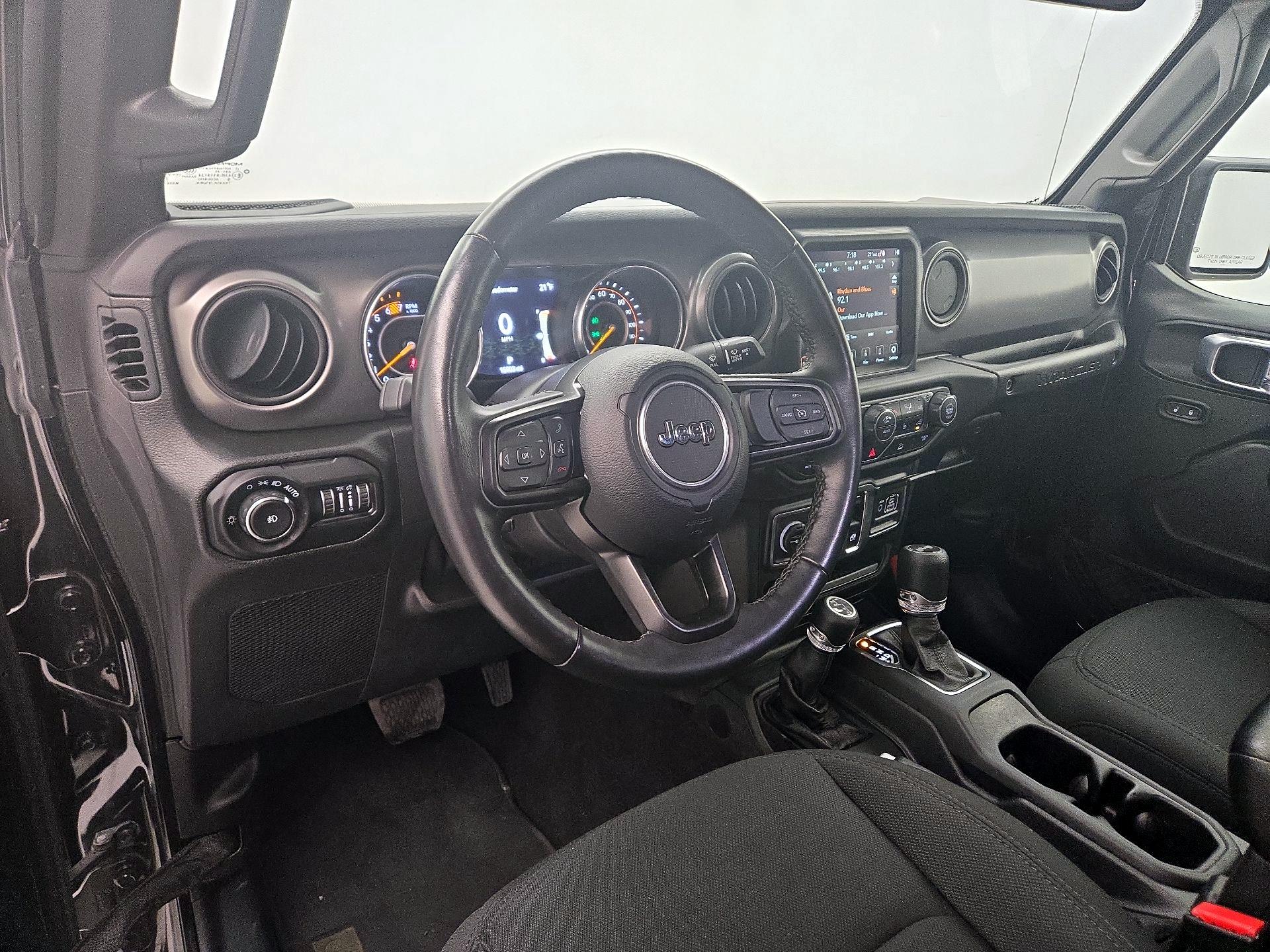 Thumbnail: 2021 Jeep Wrangler - 9