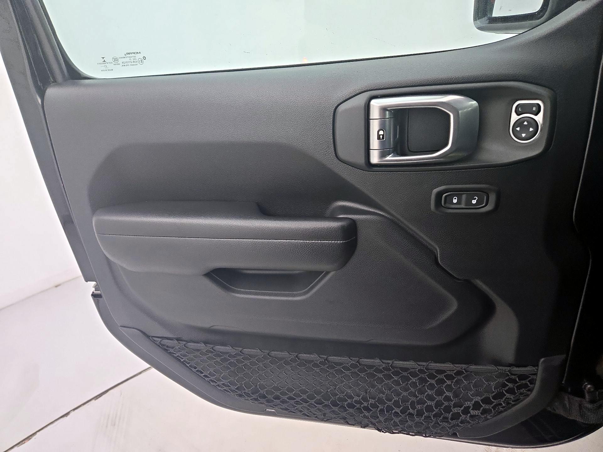 Thumbnail: 2021 Jeep Wrangler - 12