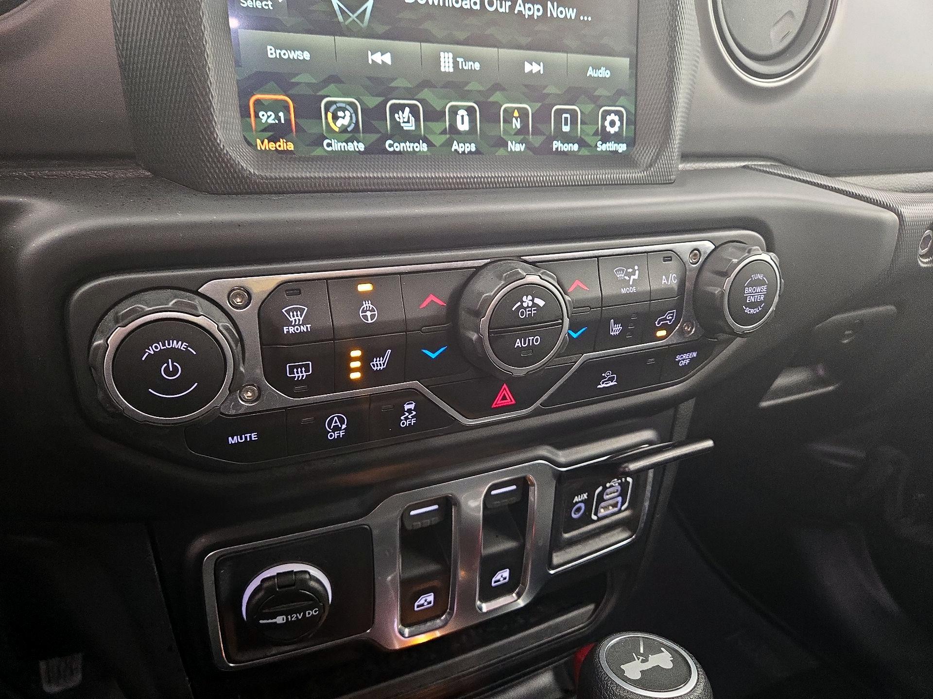 Thumbnail: 2021 Jeep Wrangler - 16