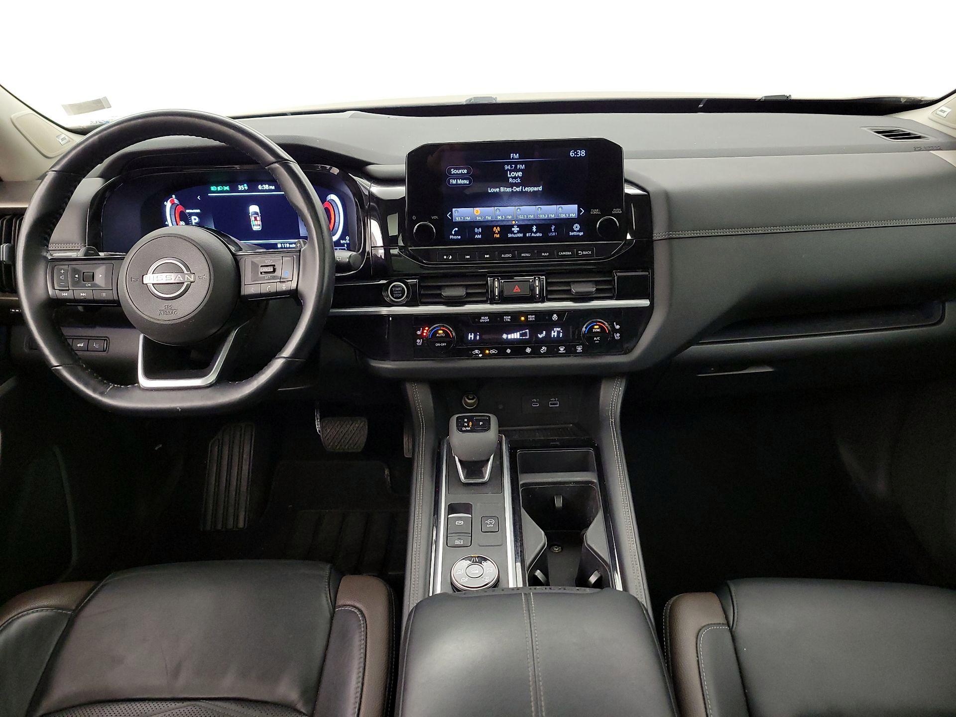 Thumbnail: 2023 Nissan Pathfinder - 9